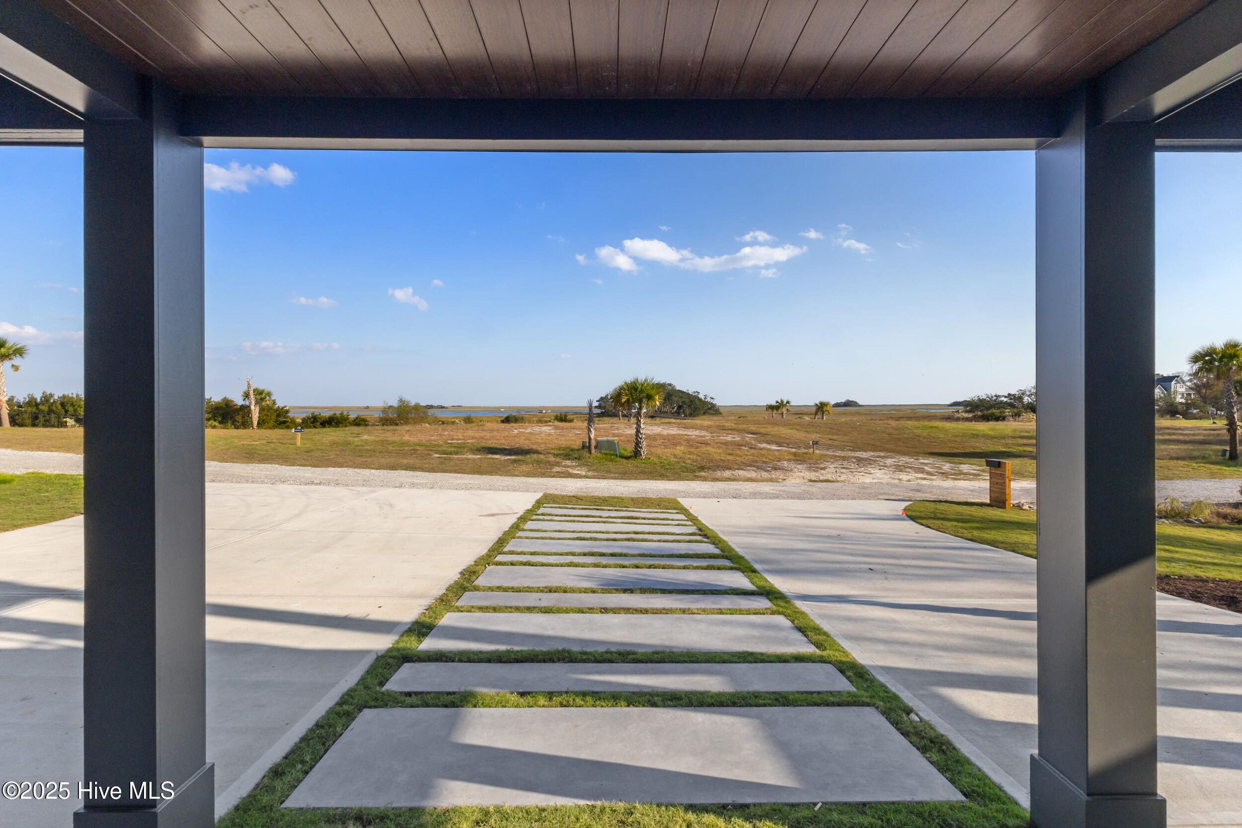 100560087 | Photo 62