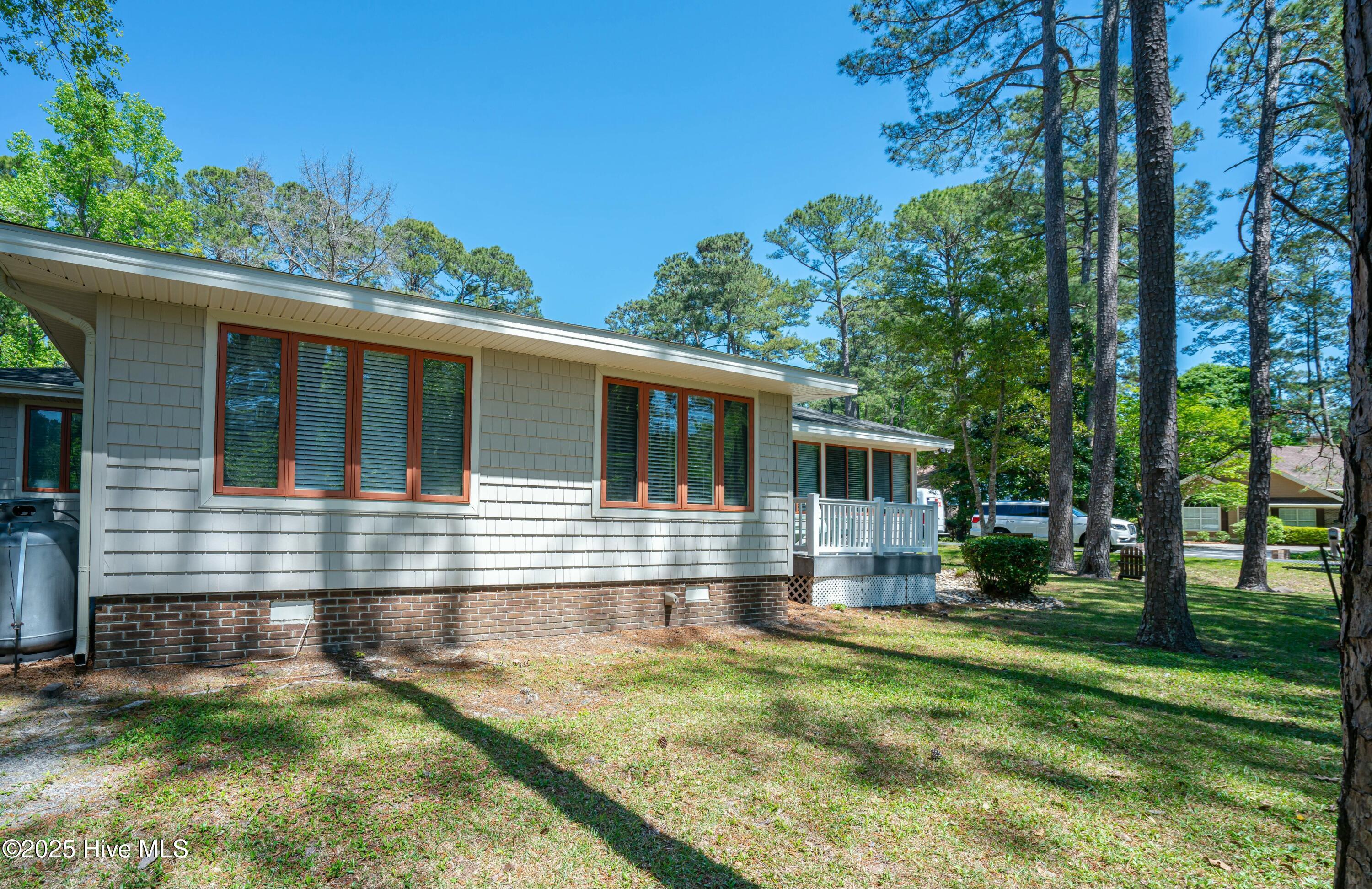 100502250 | Photo 40