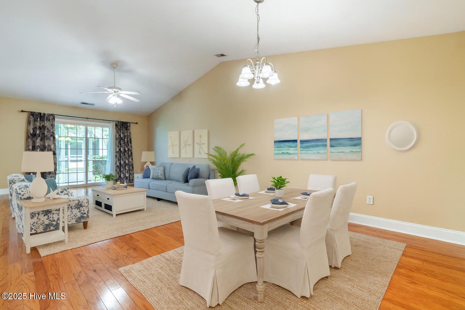 100522418 | Photo 21