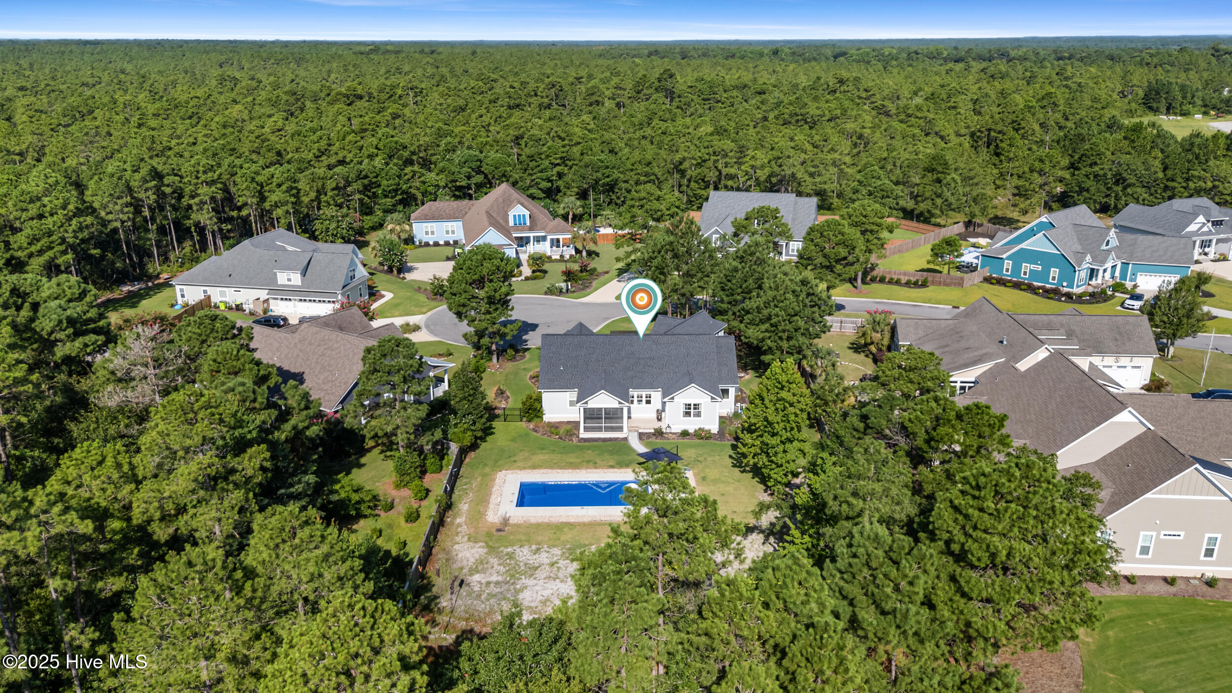 100520337 | Photo 40