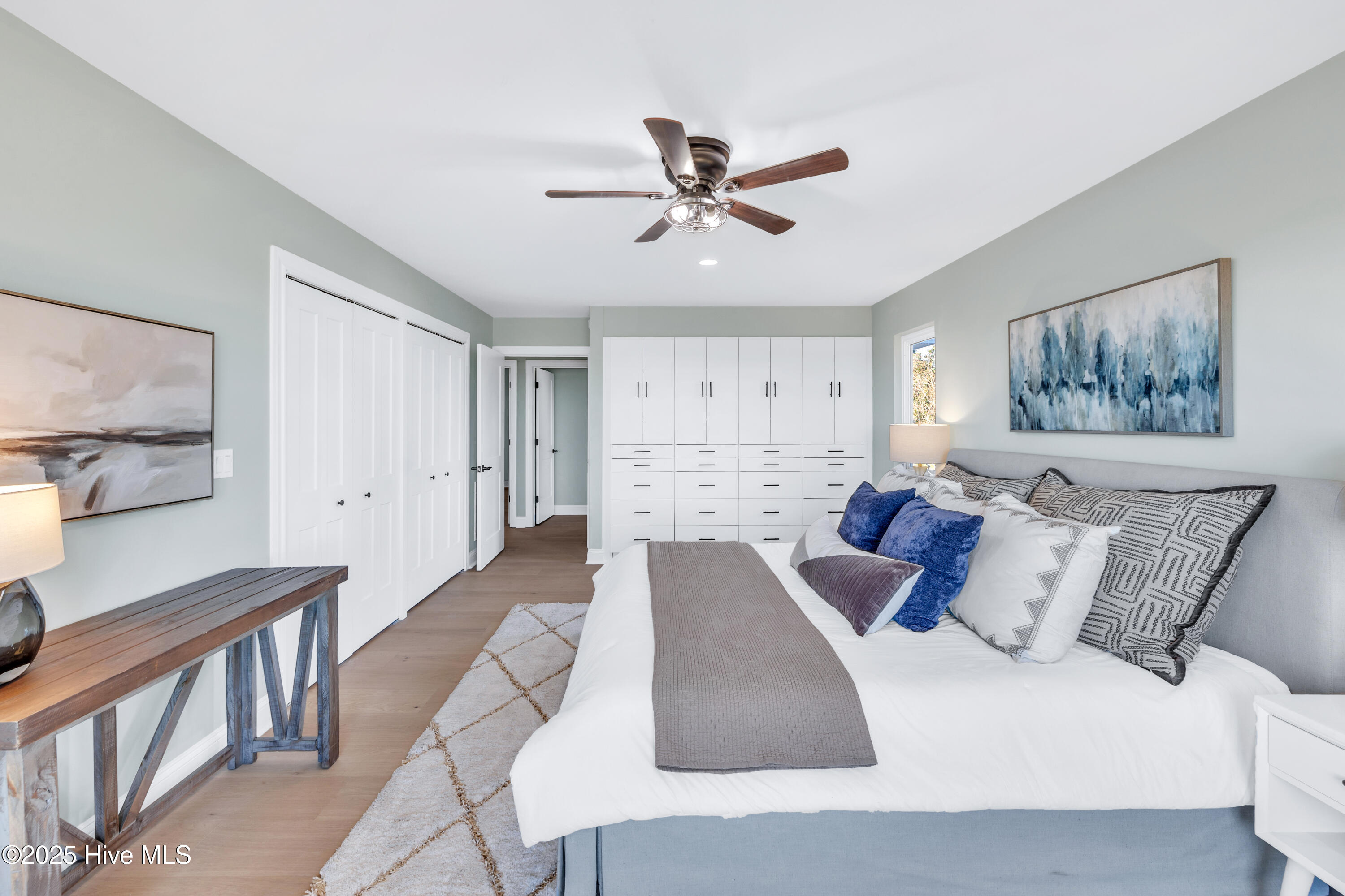 100545827 | Photo 30