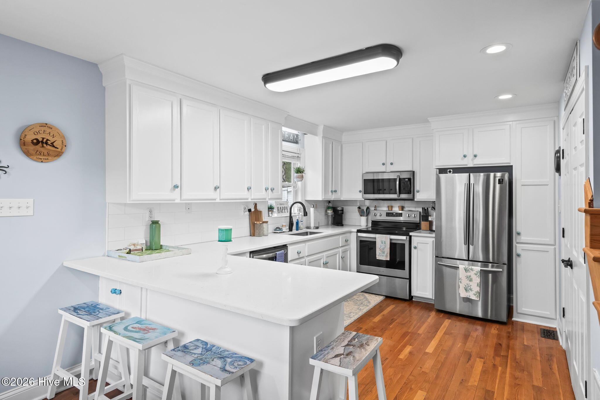 100551089 | Photo 15