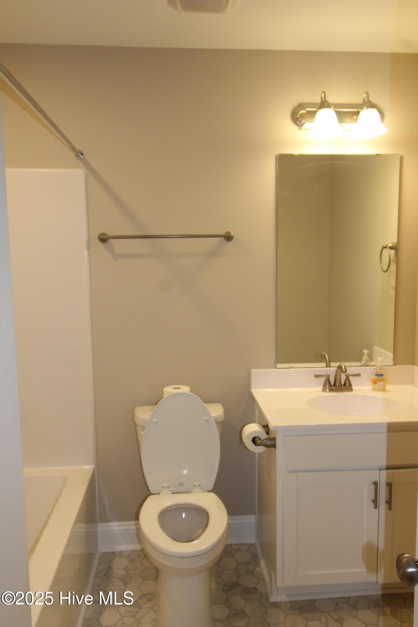 100542883 | Photo 17