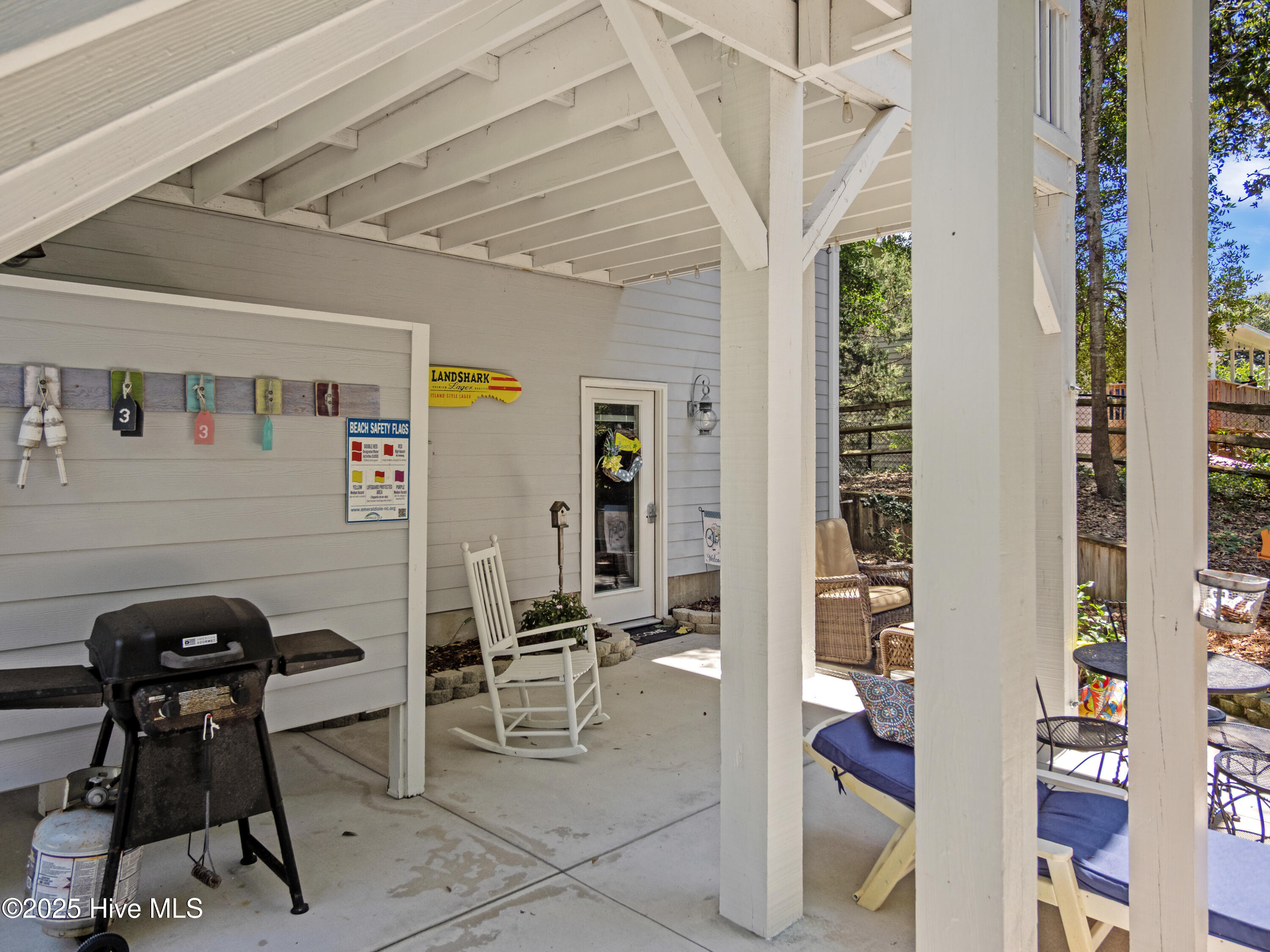 100559925 | Photo 30