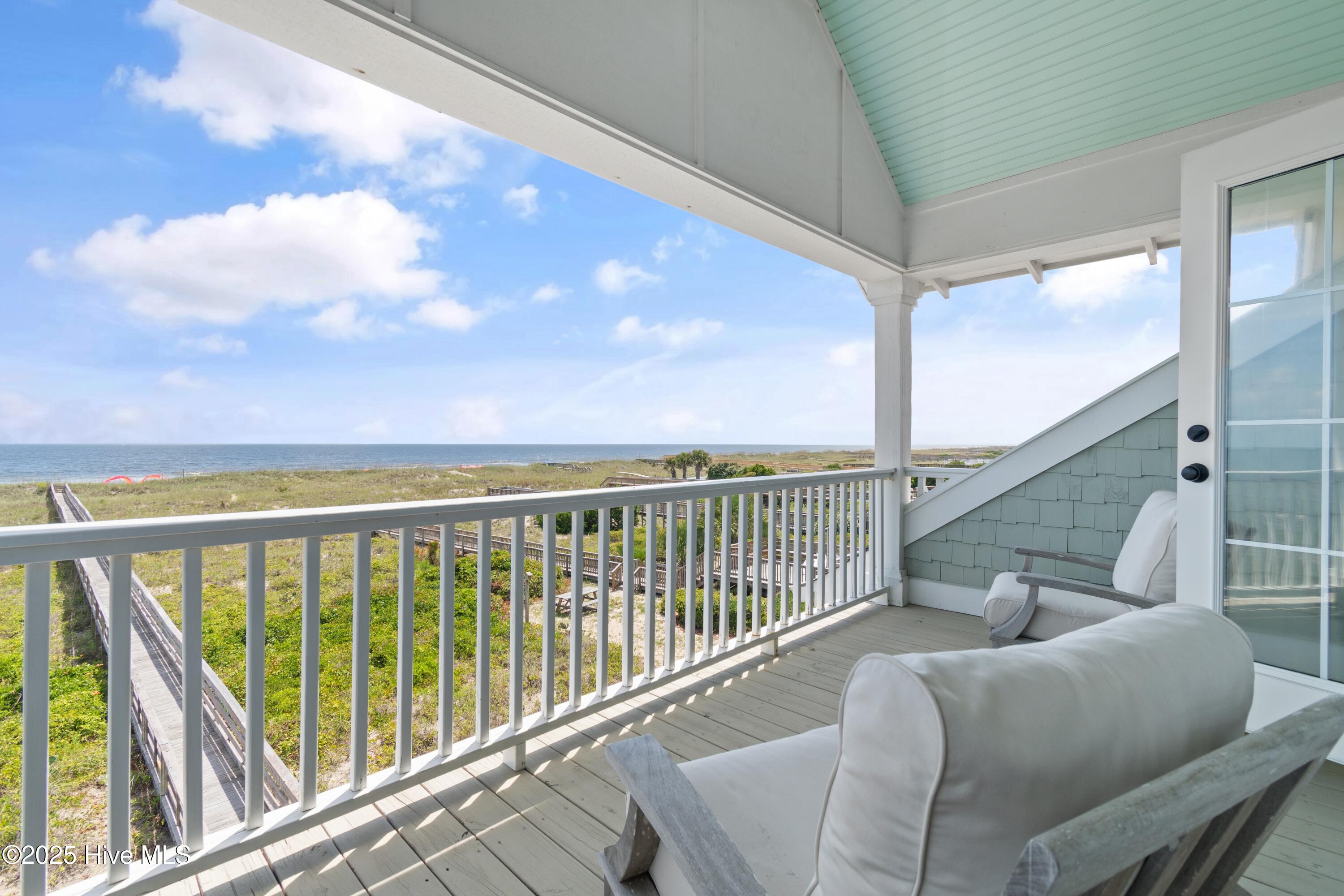 100519693 | Photo 47