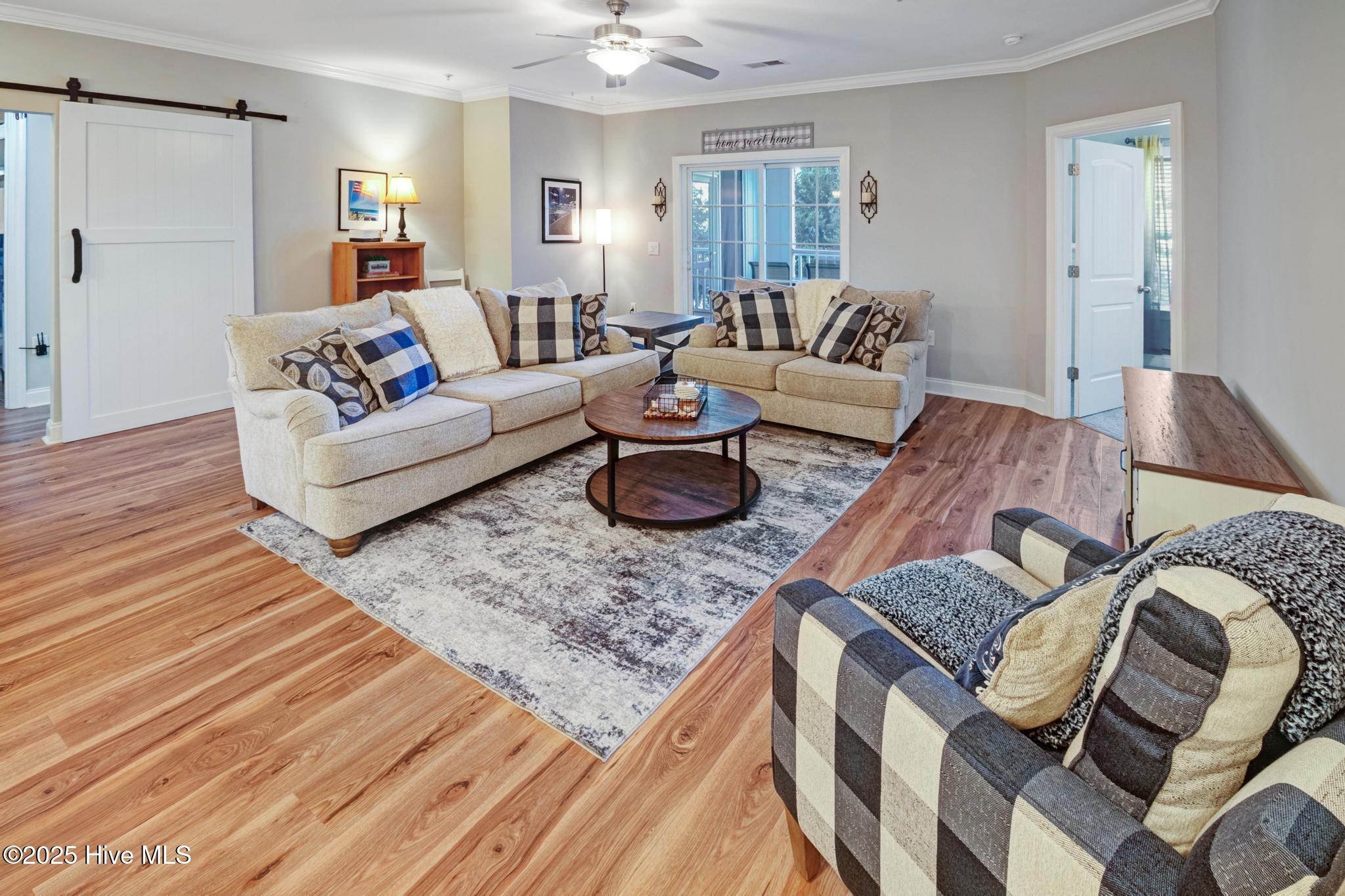 100534929 | Photo 14