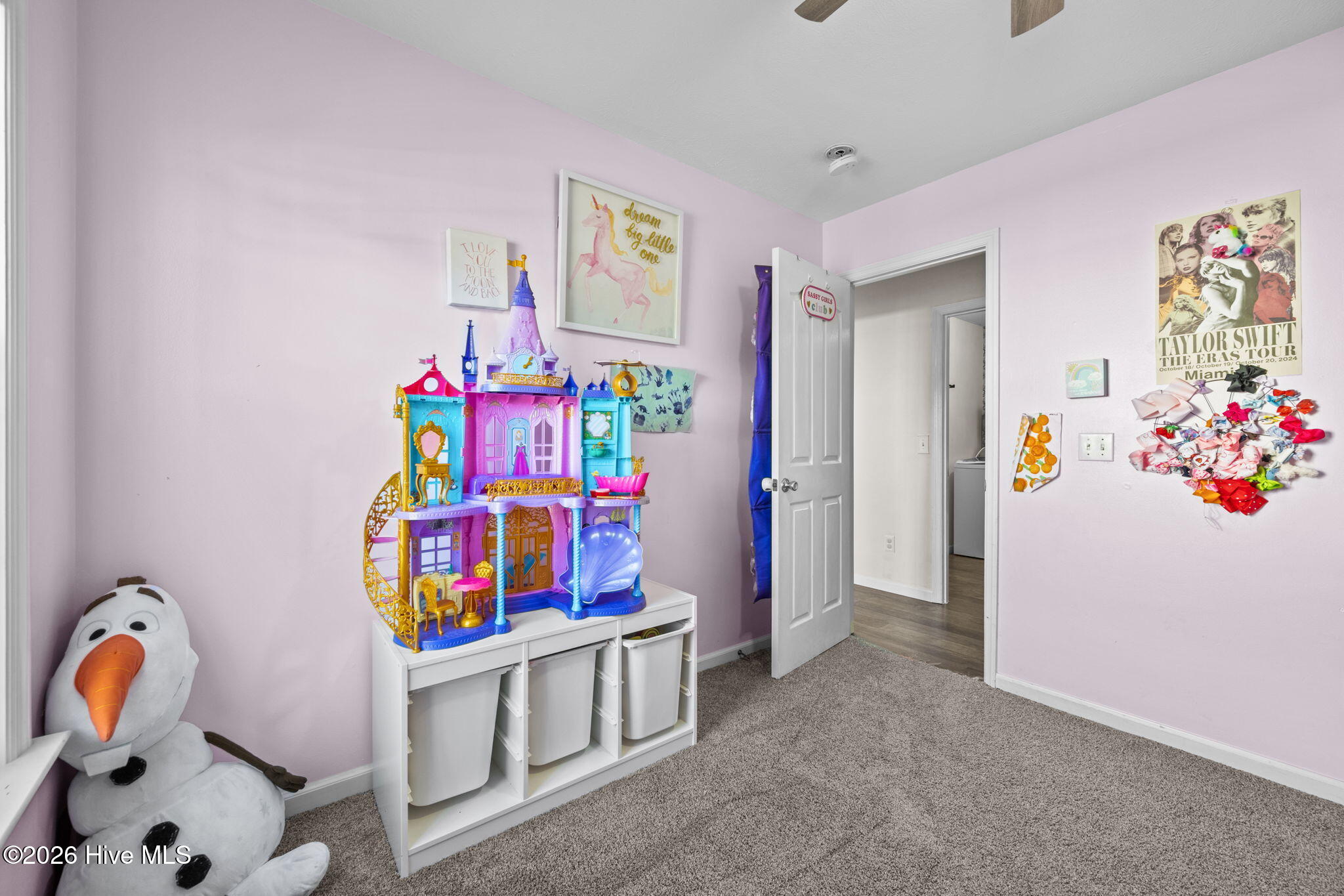 100556653 | Photo 26