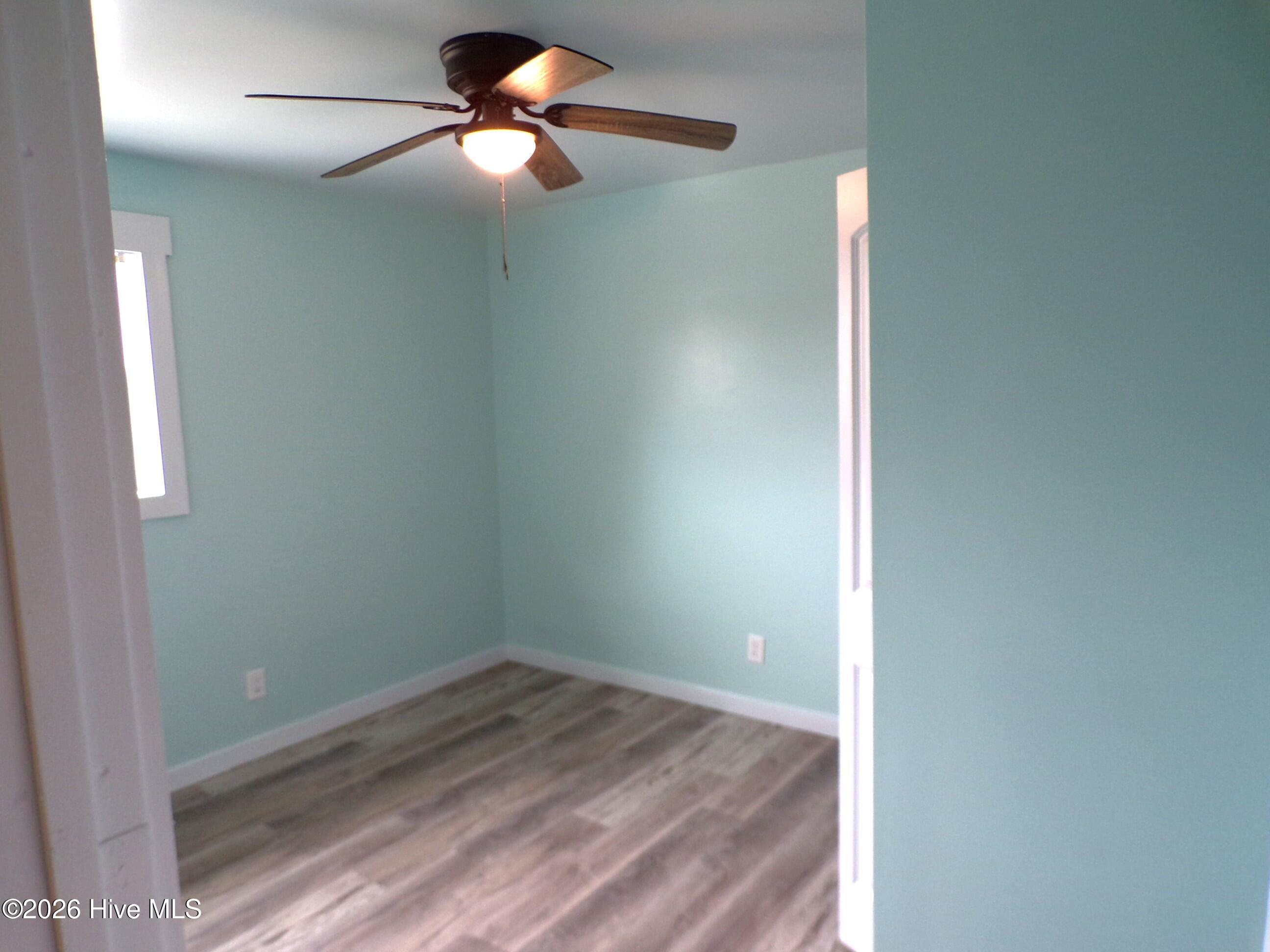 100558071 | Photo 11