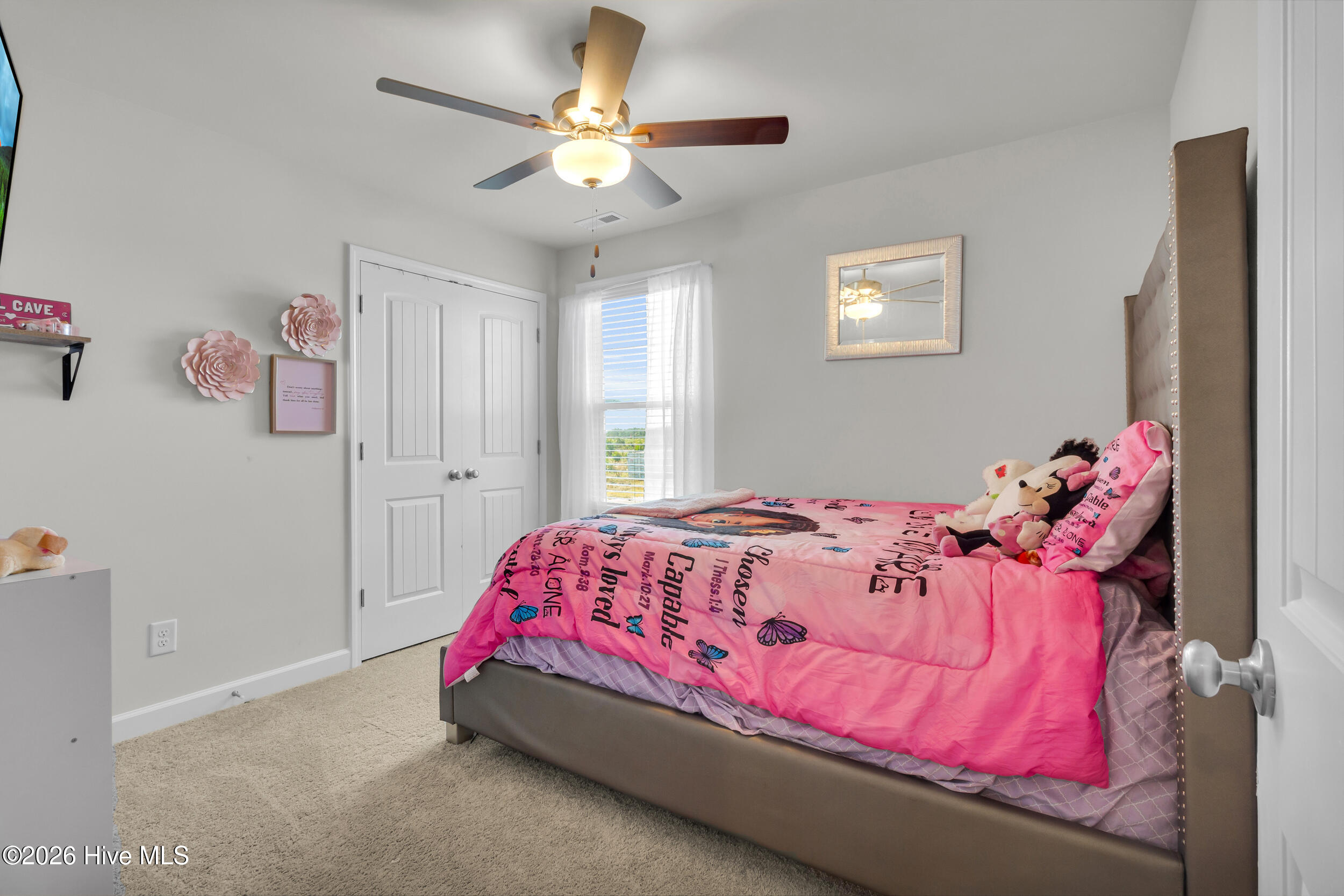 100547188 | Photo 20