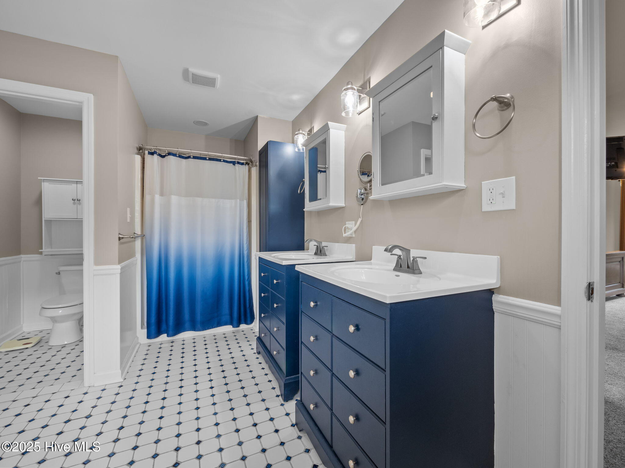 303 Robert Scott Circle, Swansboro, NC 28584 – photo 21: 32-web-or-mls-P8190129