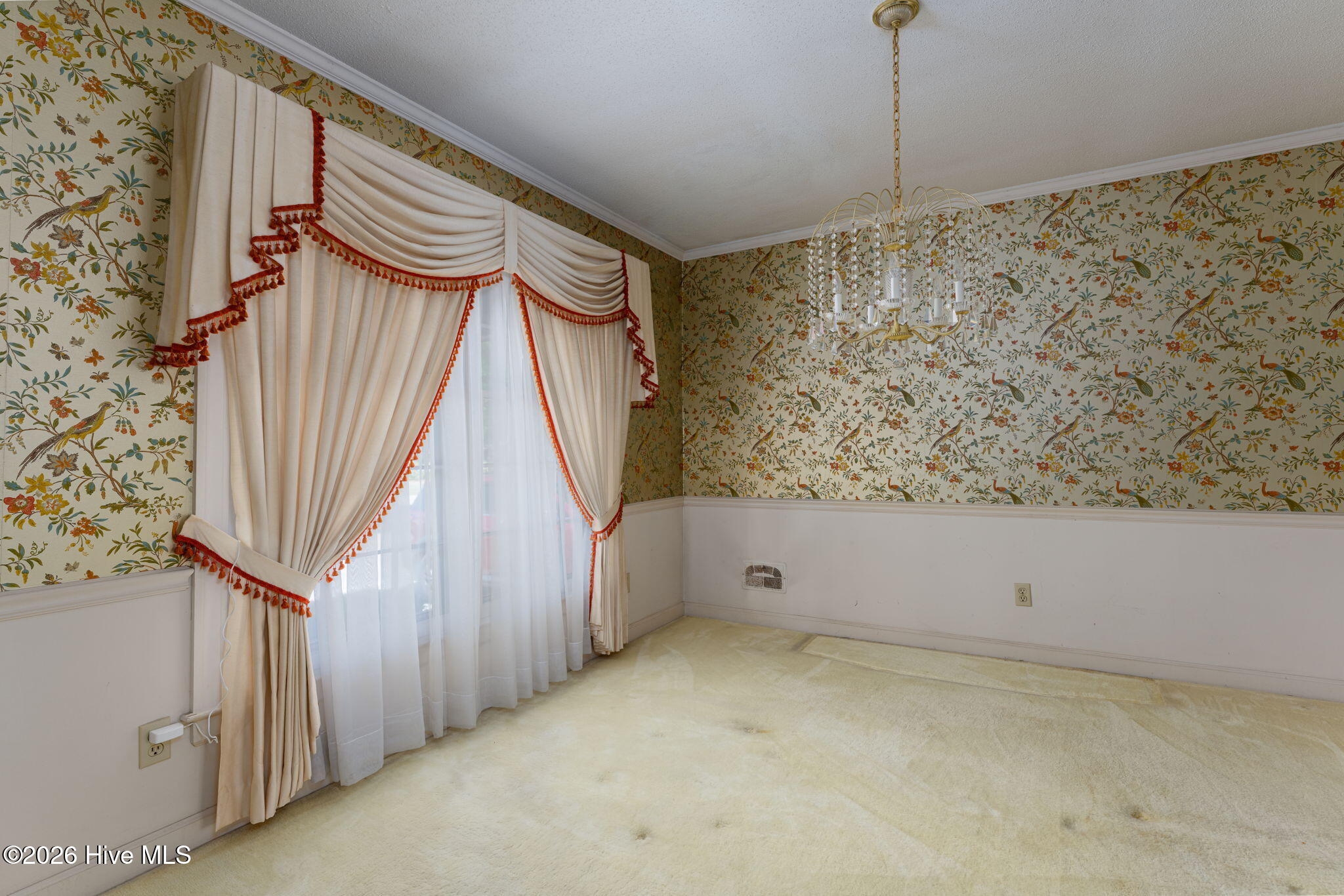 100566368 | Photo 31