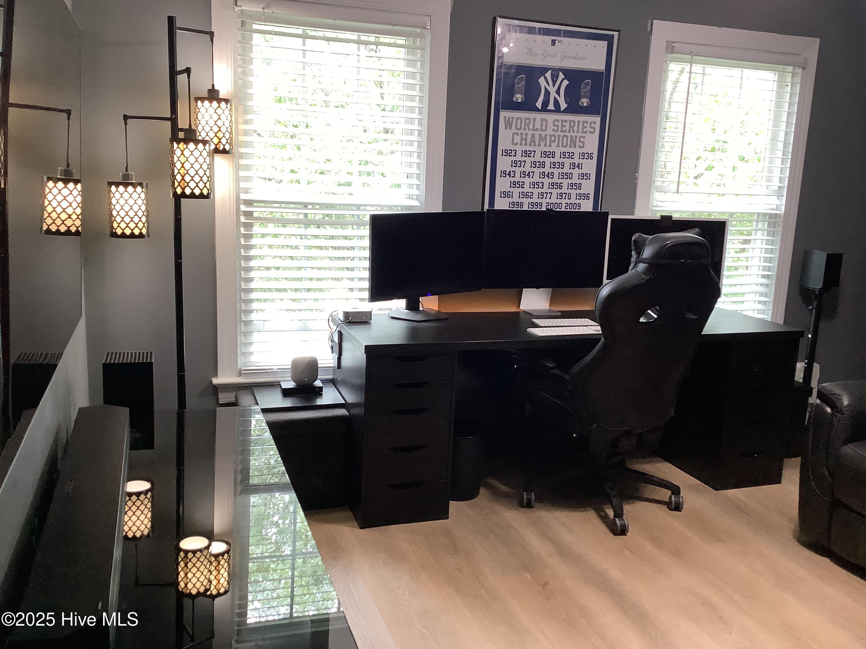 100524390 | Photo 27