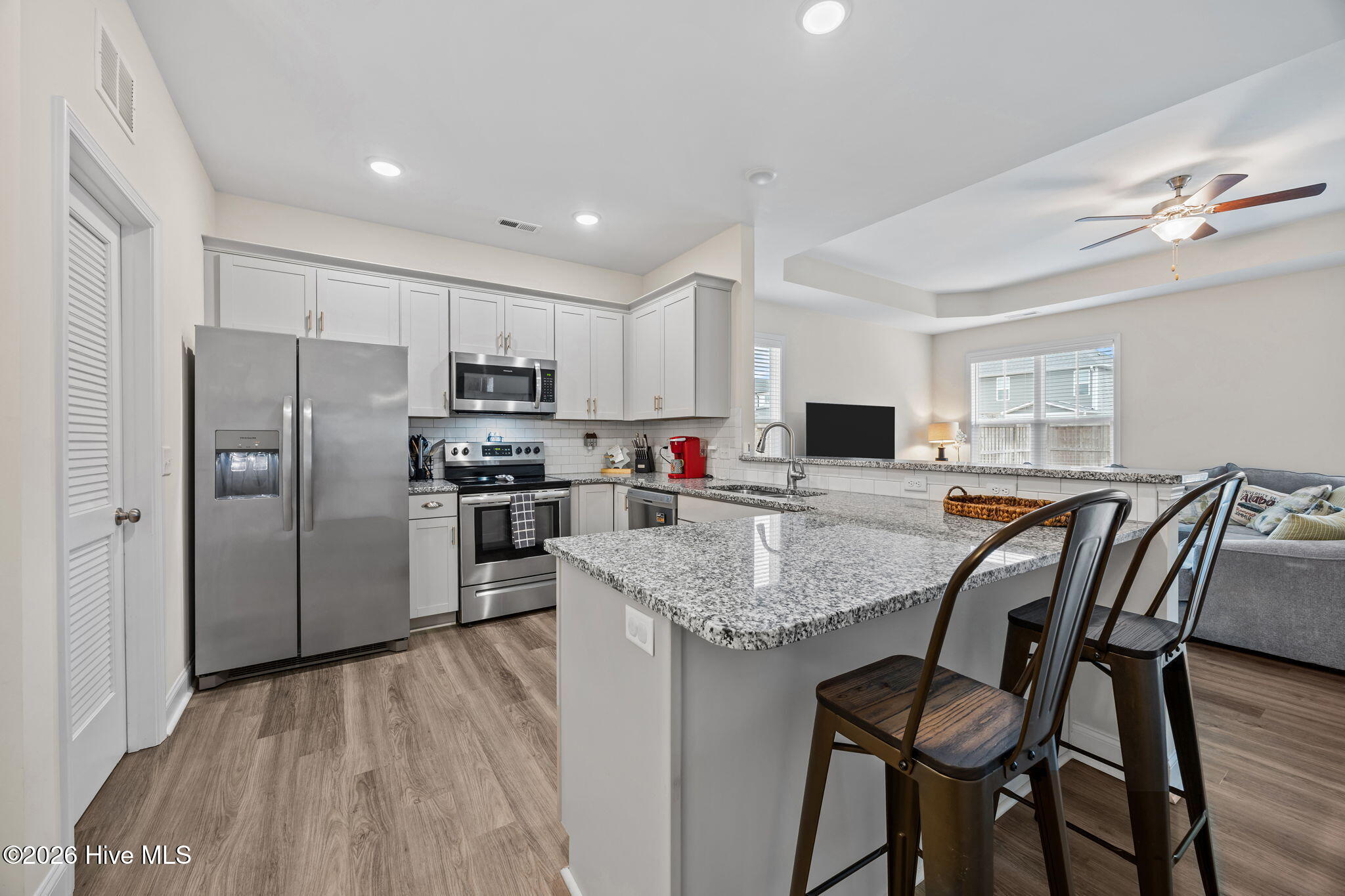 100552532 | Photo 14