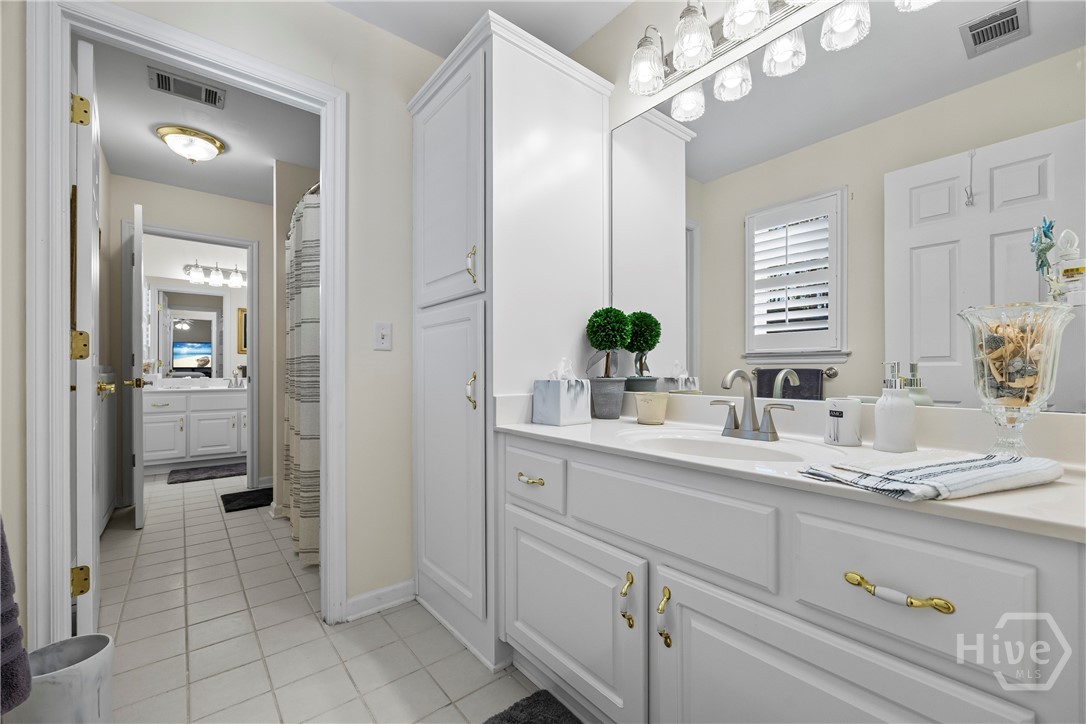 Undisclosed Address, Loganville, GA, 30052