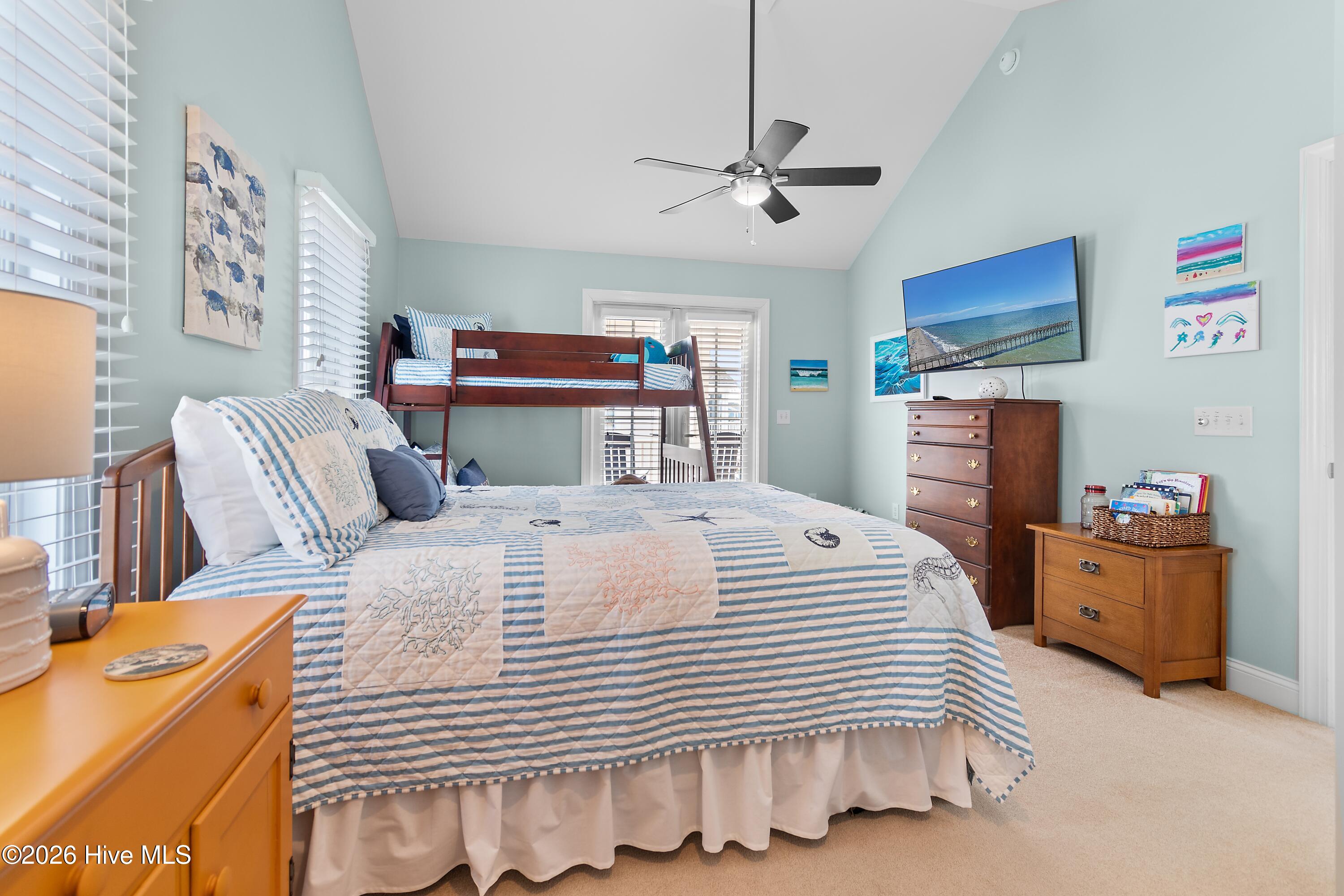 100551150 | Photo 37