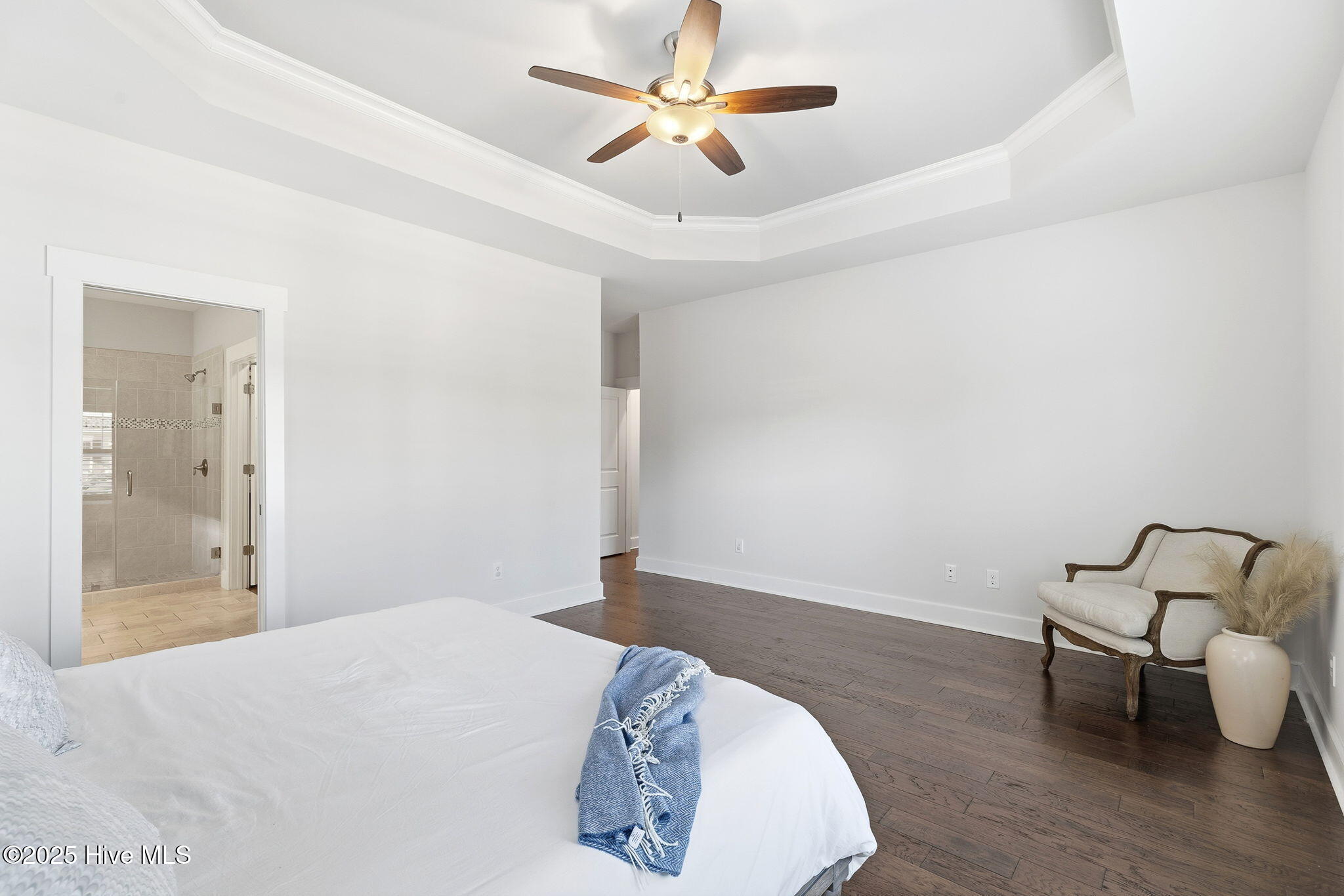 100540191 | Photo 27