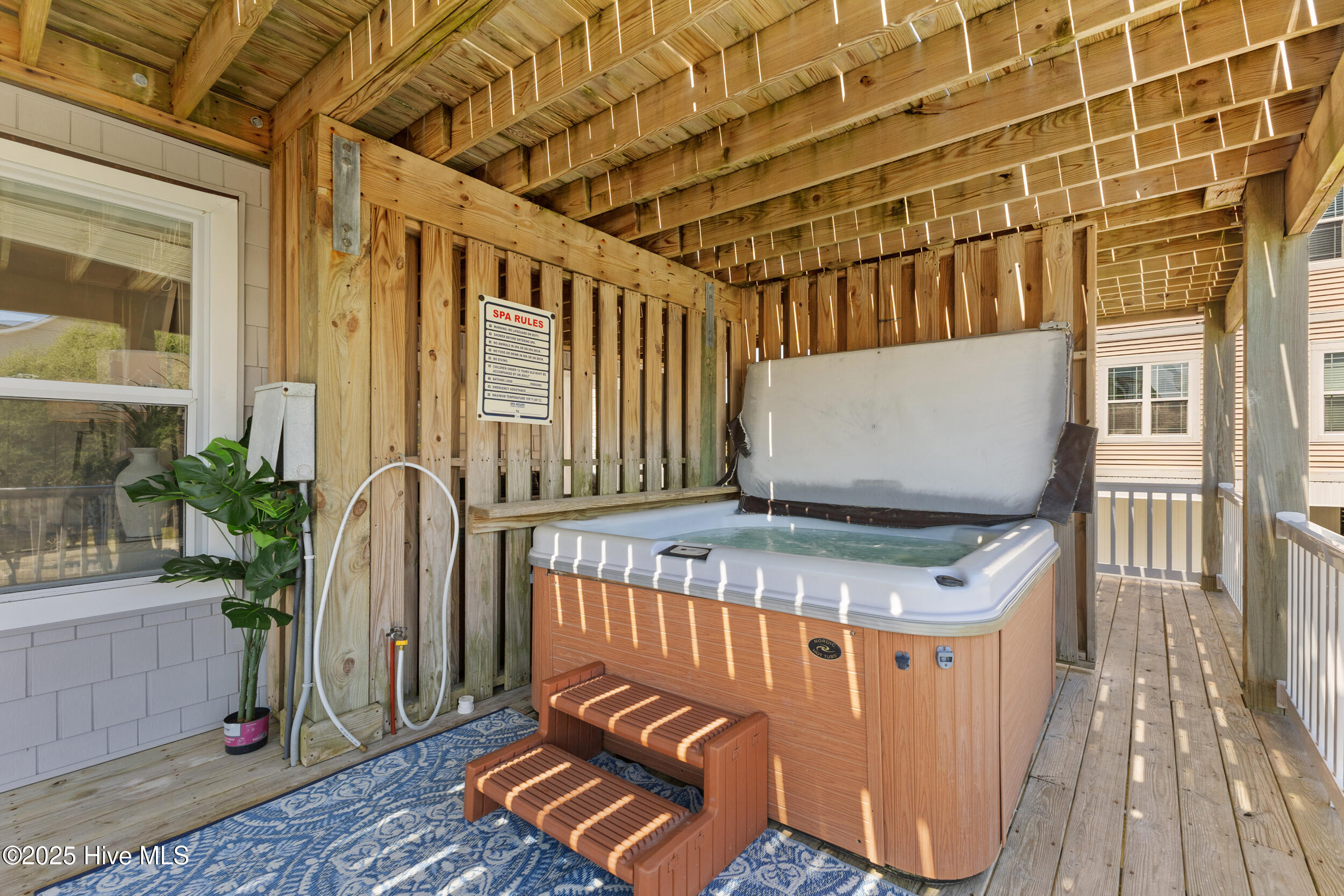 100532541 | Photo 52