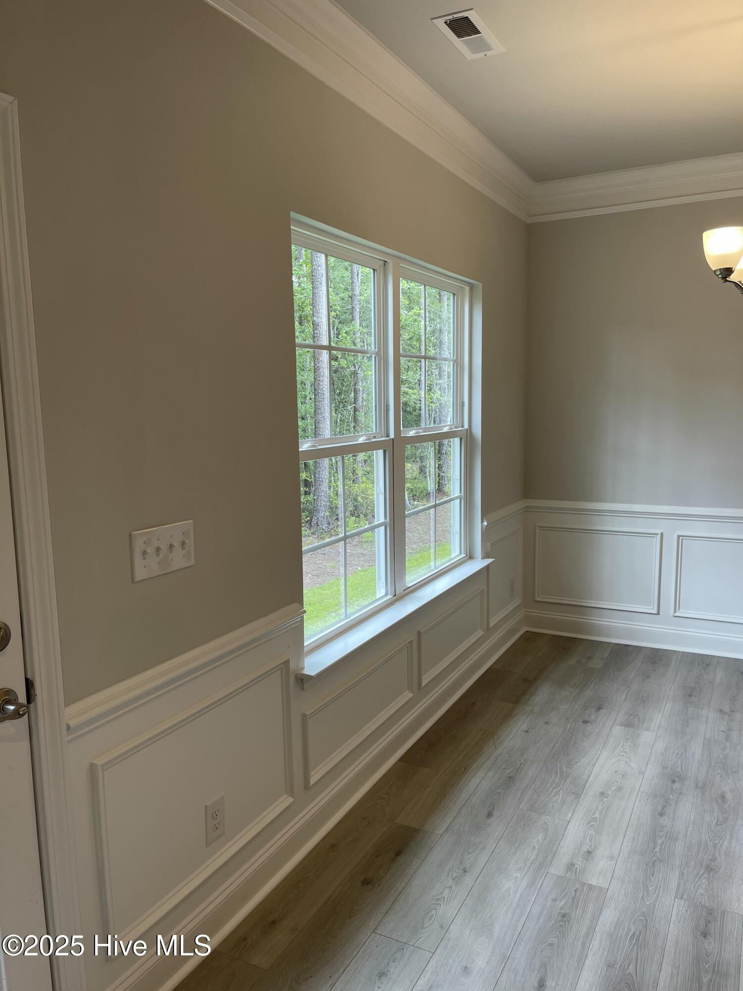 100514580 | Photo 18