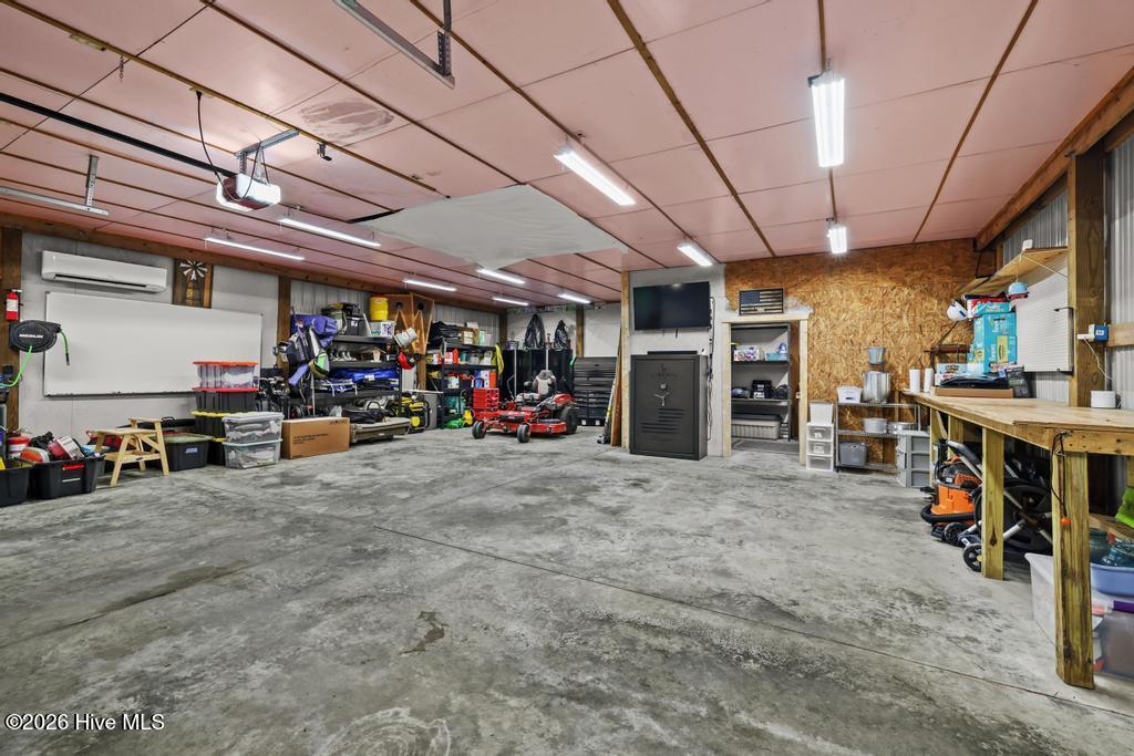 Garage has it's own electrical service.
