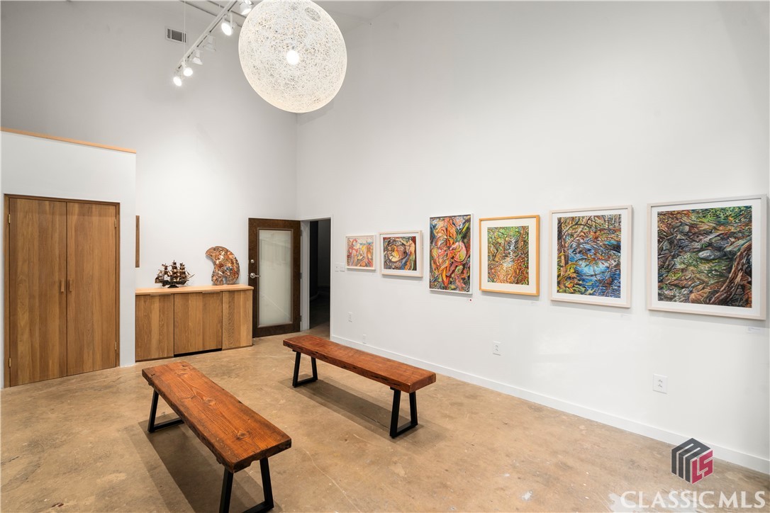 675 Pulaski Street 1700