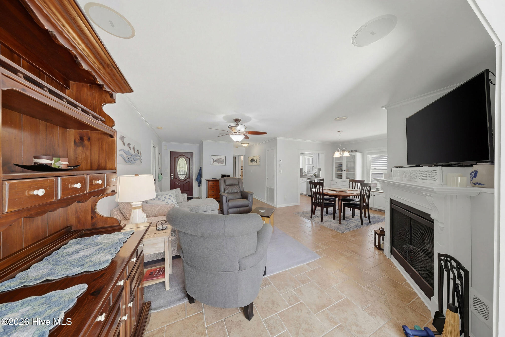 100564748 | Photo 22