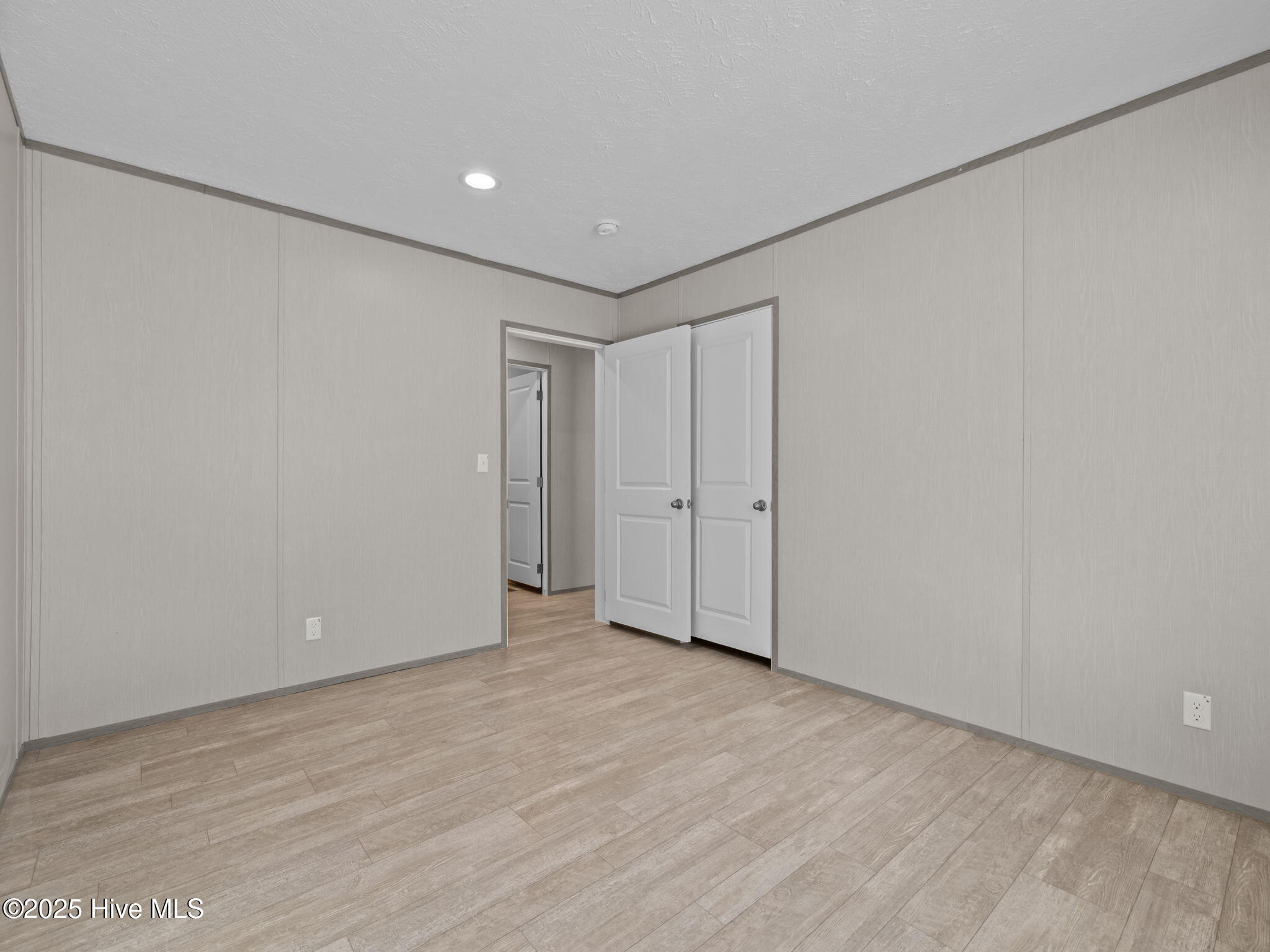 100541936 | Photo 47