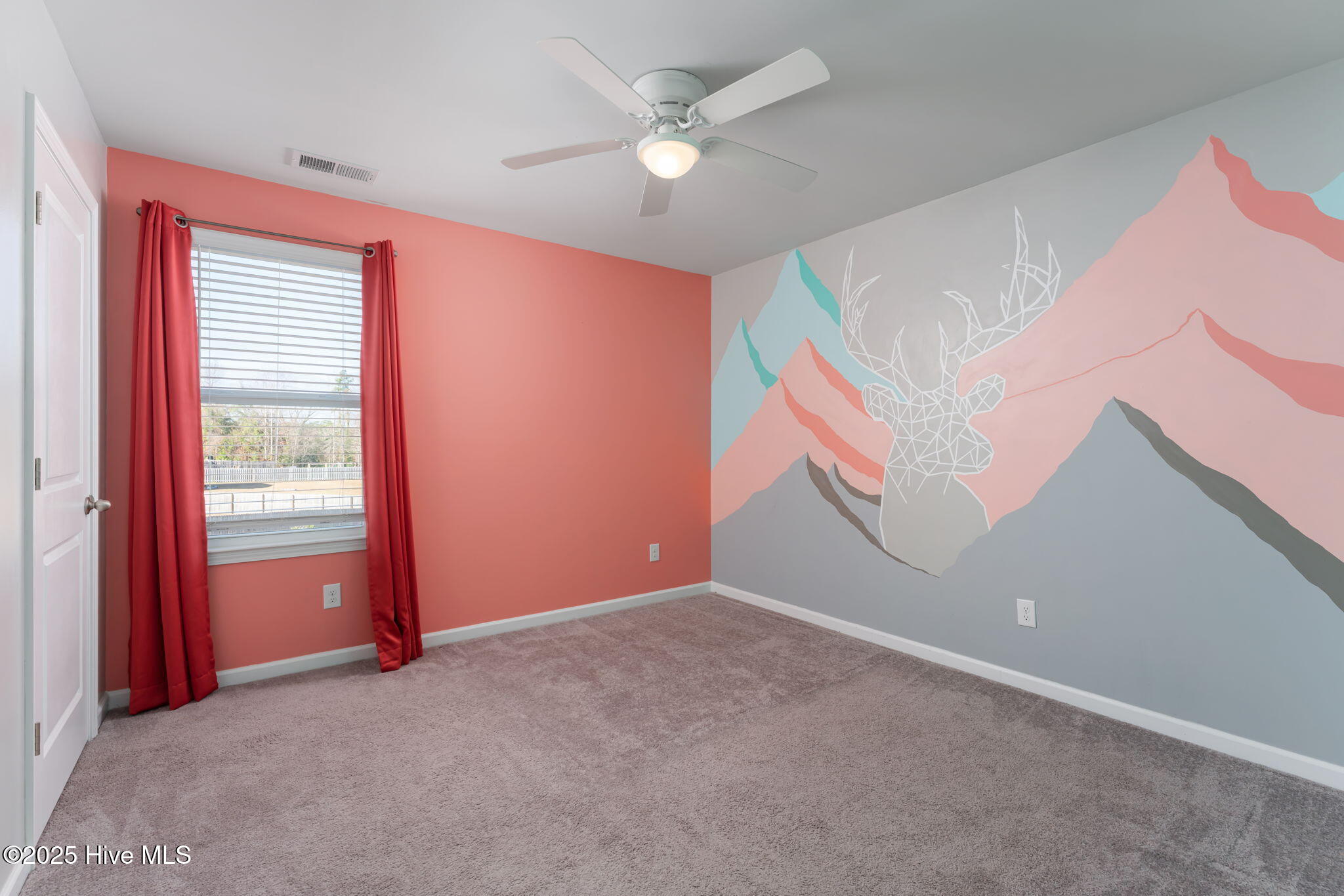 100523814 | Photo 19