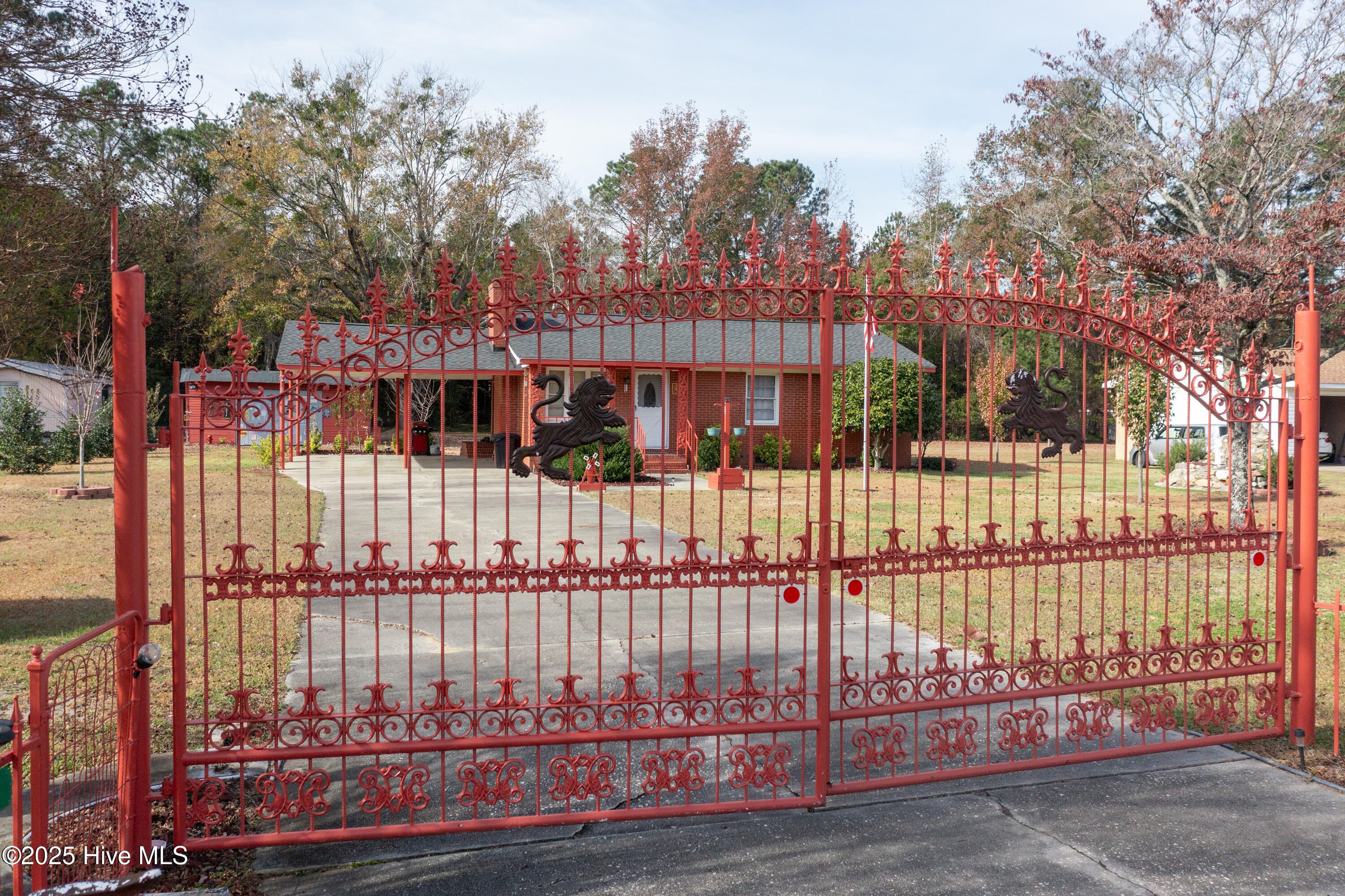 100541983 | Photo 42