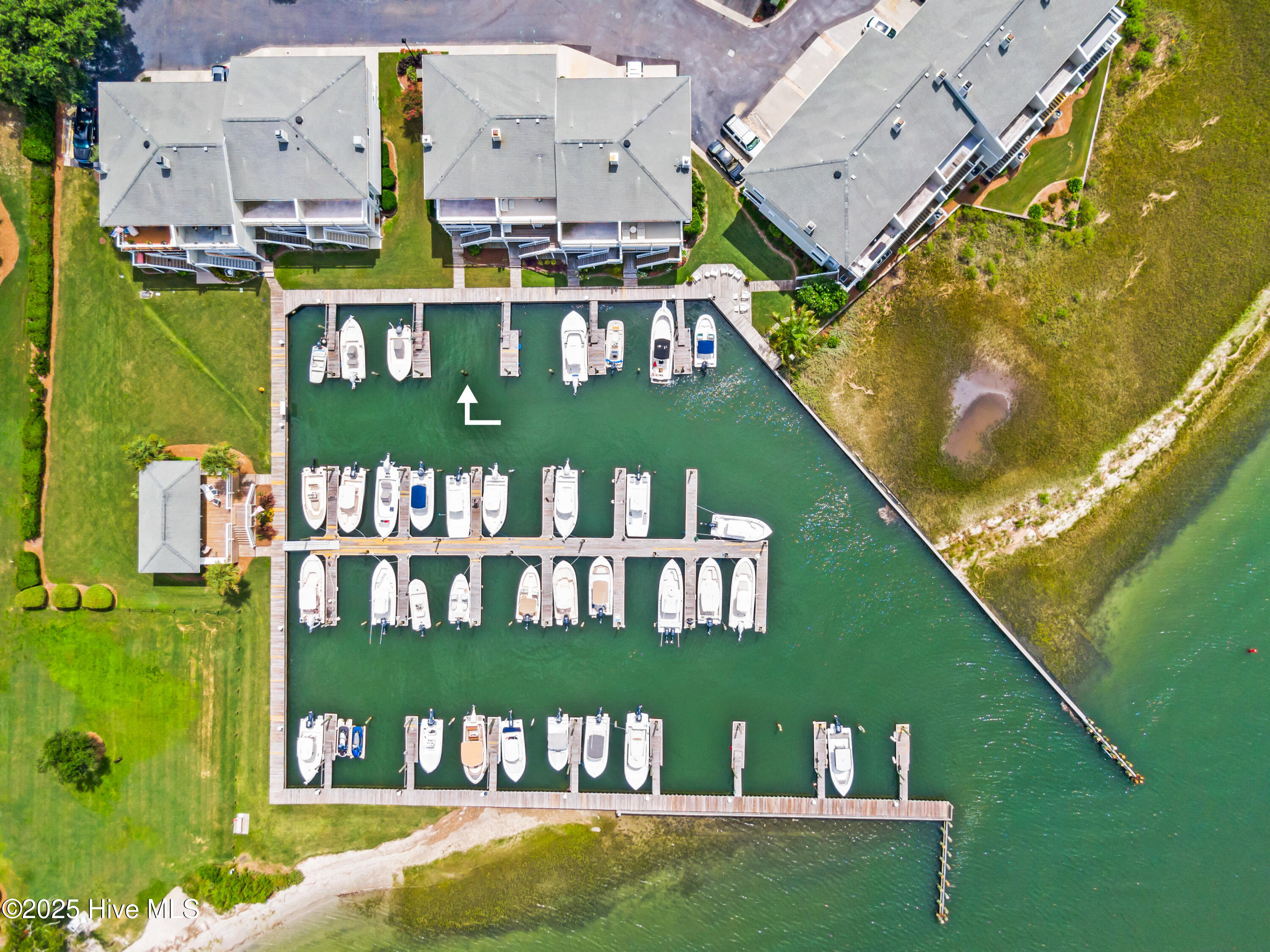 100523533 | Photo 43