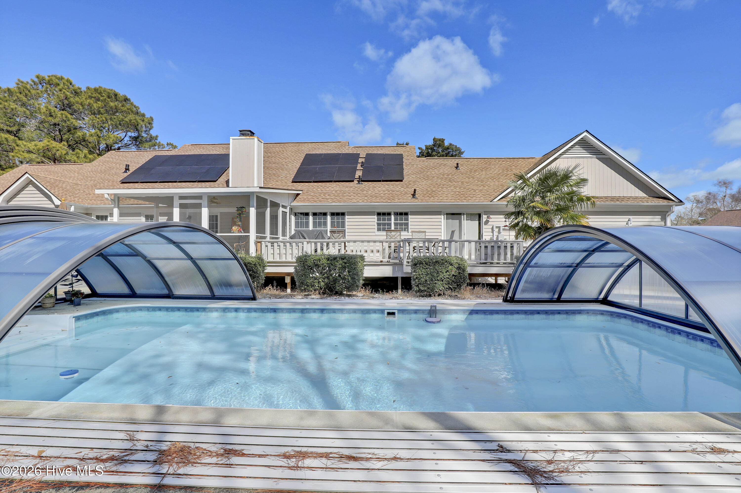 100555270 | Photo 27