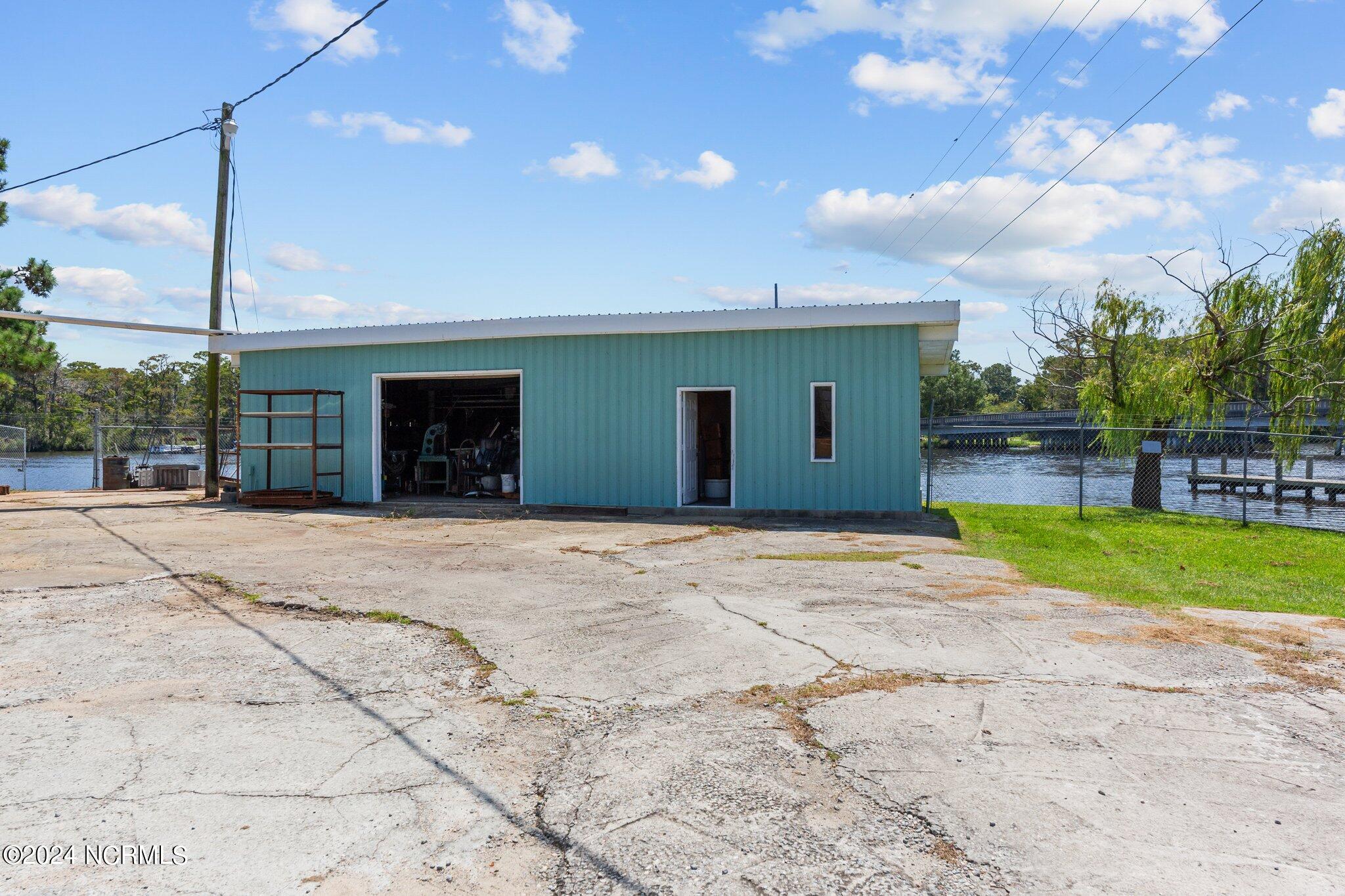 1054 E Main Street, Washington, NC, 27889