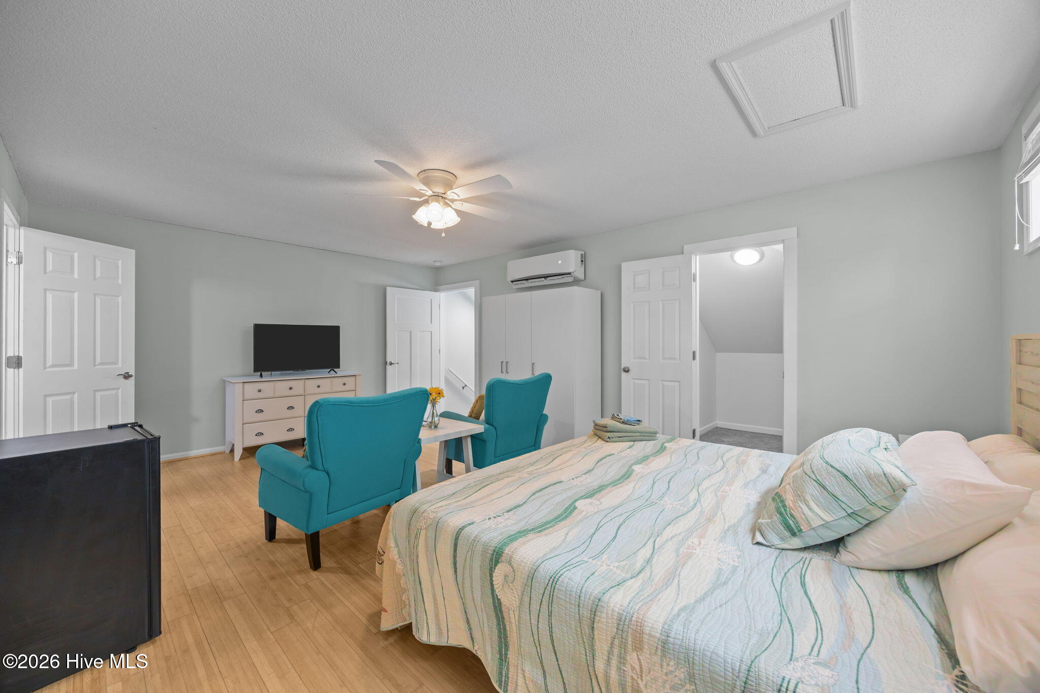 100547924 | Photo 23