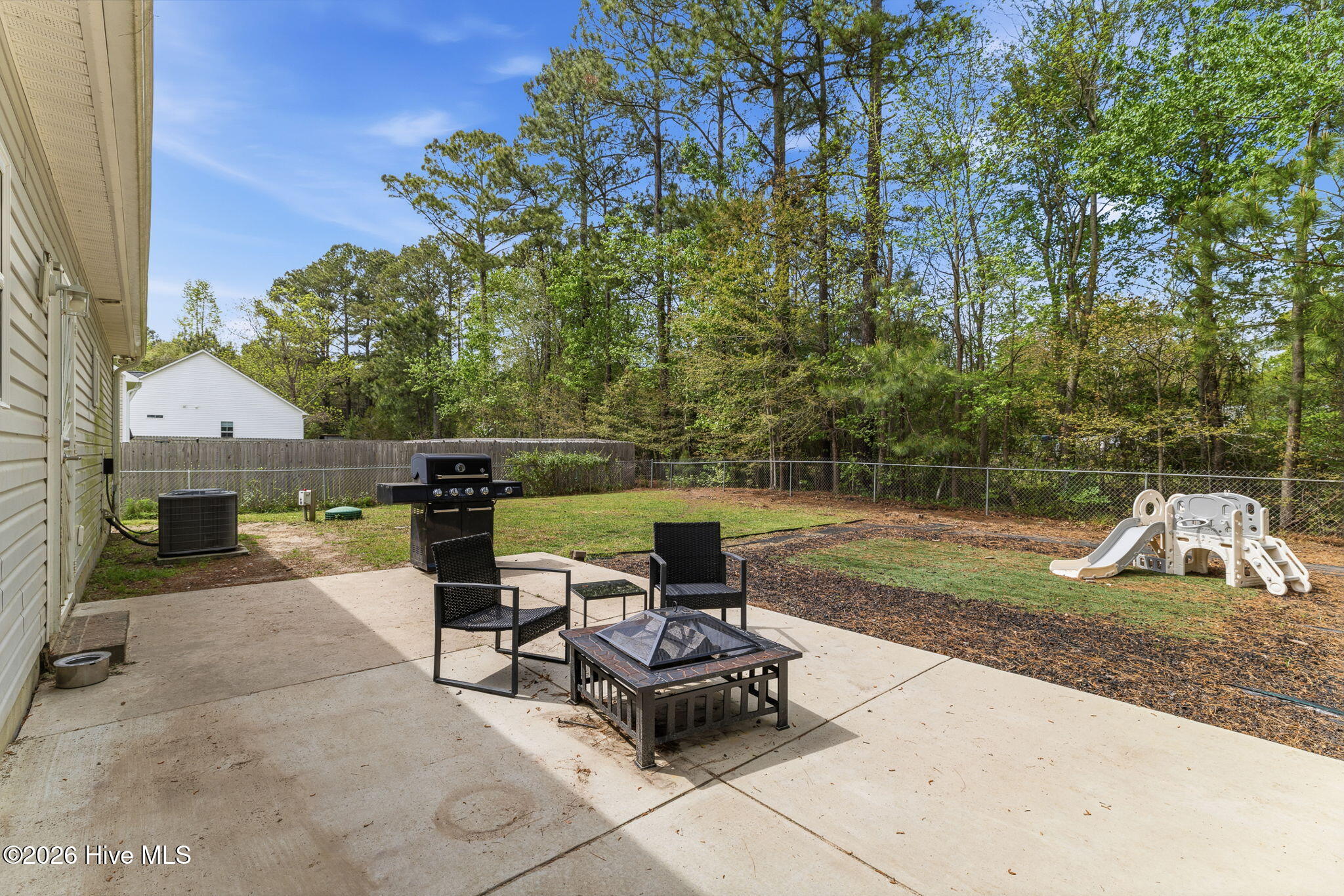 100565860 | Photo 21