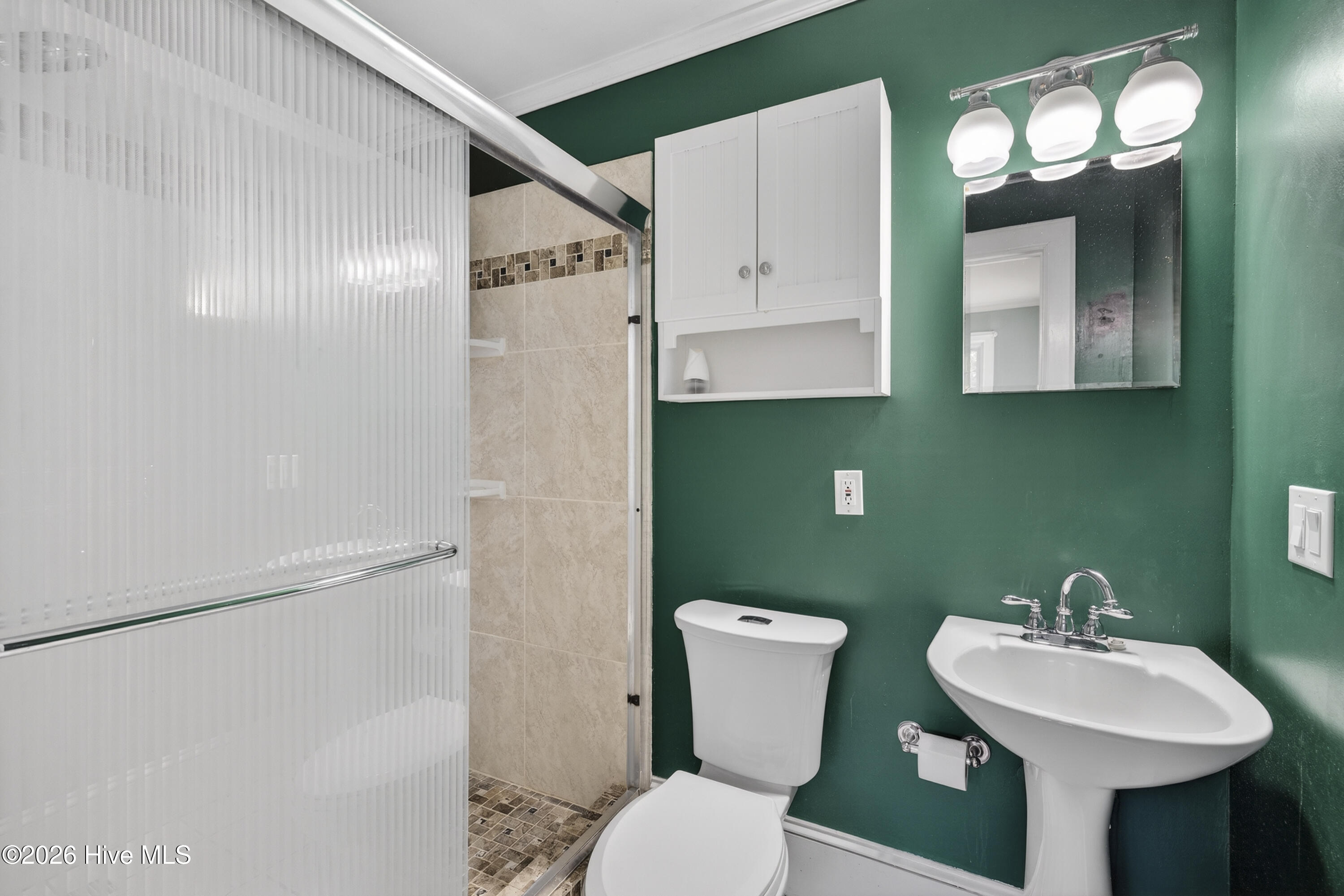 100540787 | Photo 23