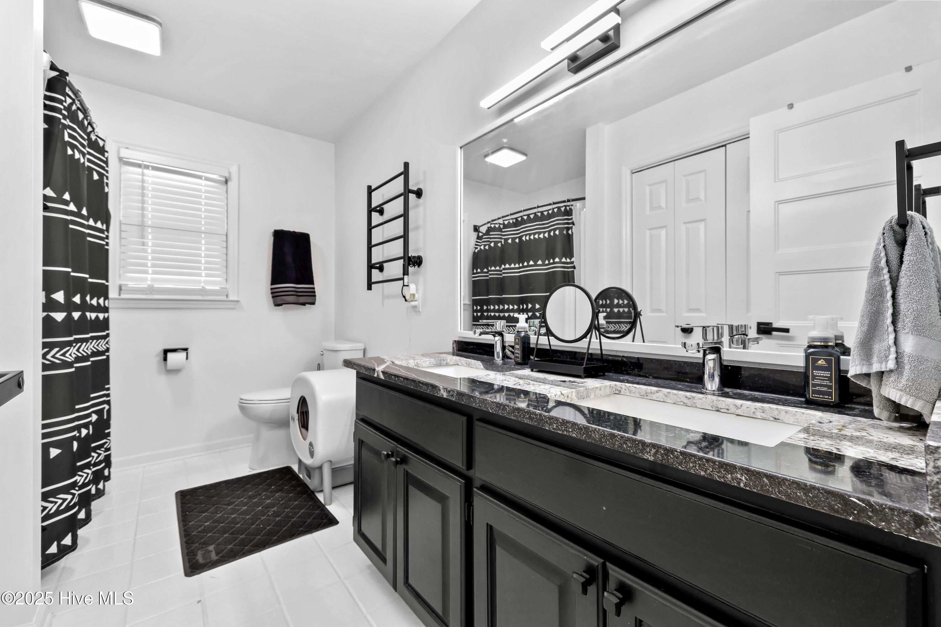 100494735 | Photo 43