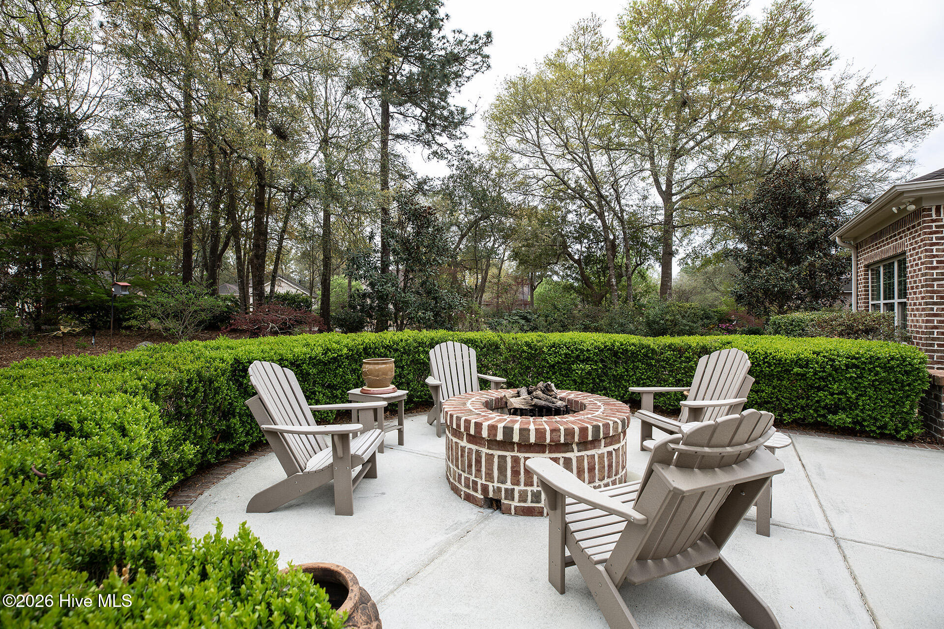 100563471 | Photo 47