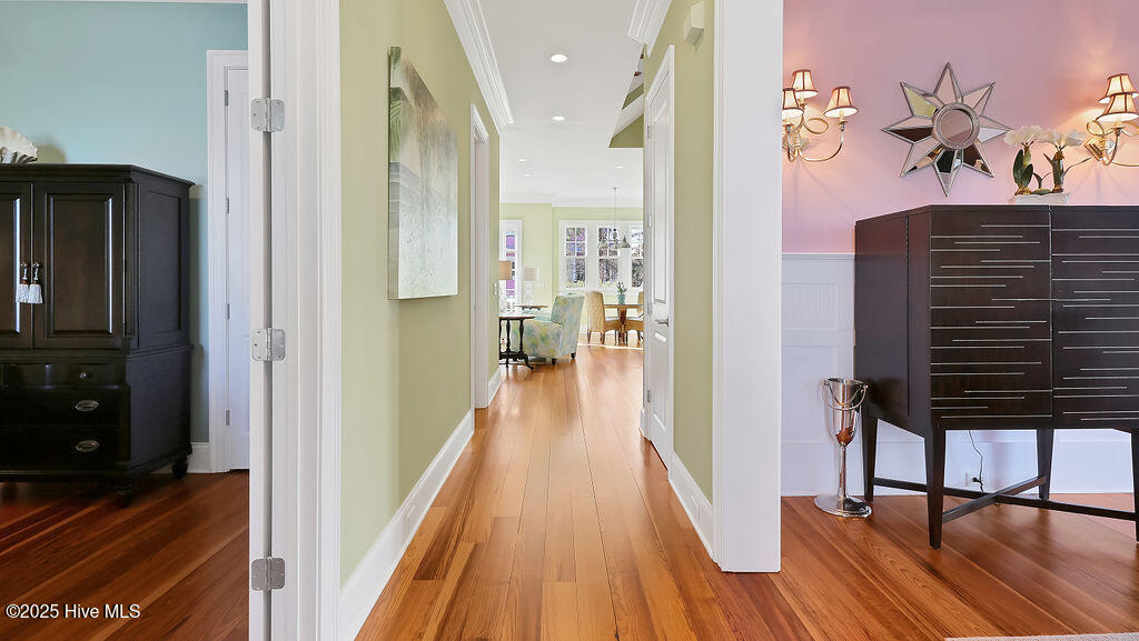 100538863 | Photo 10