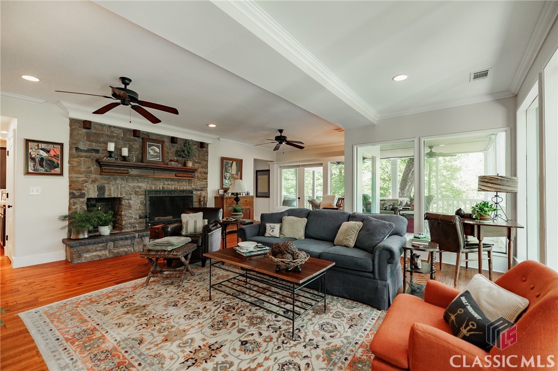 210 Riverview Road