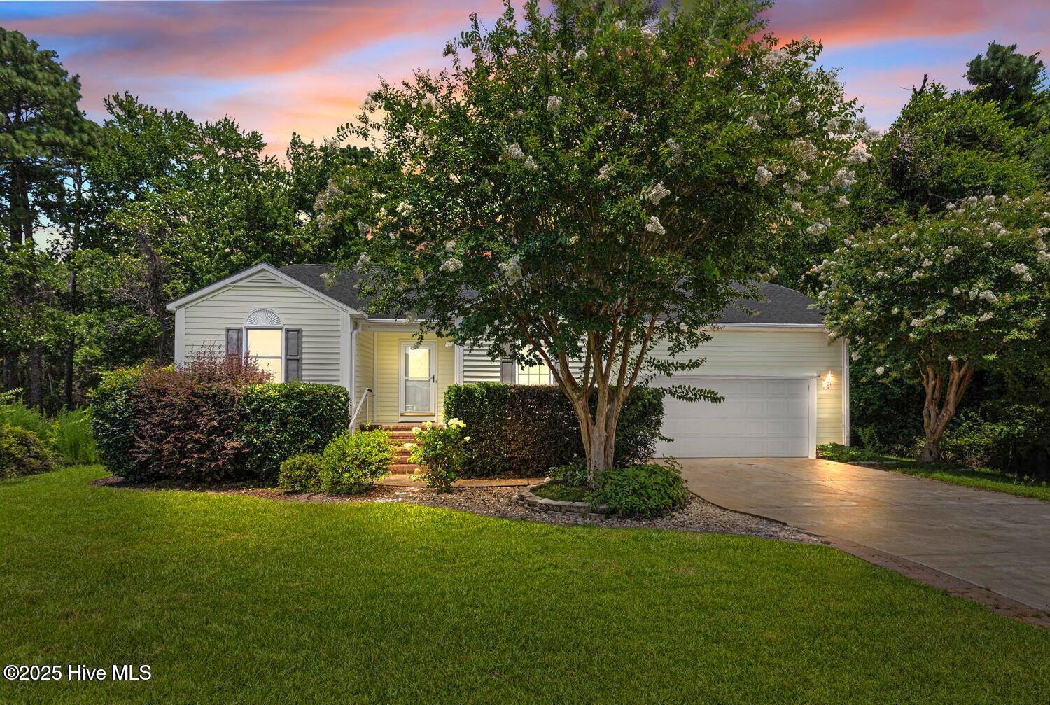 Homes for sale in New Bern, NC | 1918 Caracara Dr, New Bern, NC 28560 | MLS# 100539584