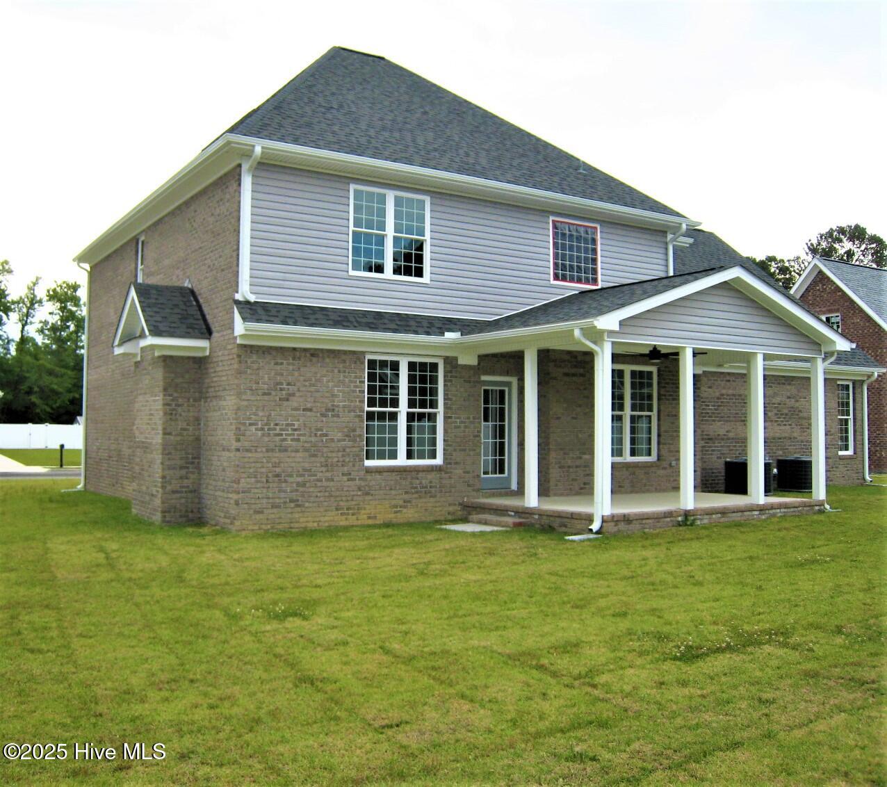 100514159 | Photo 51