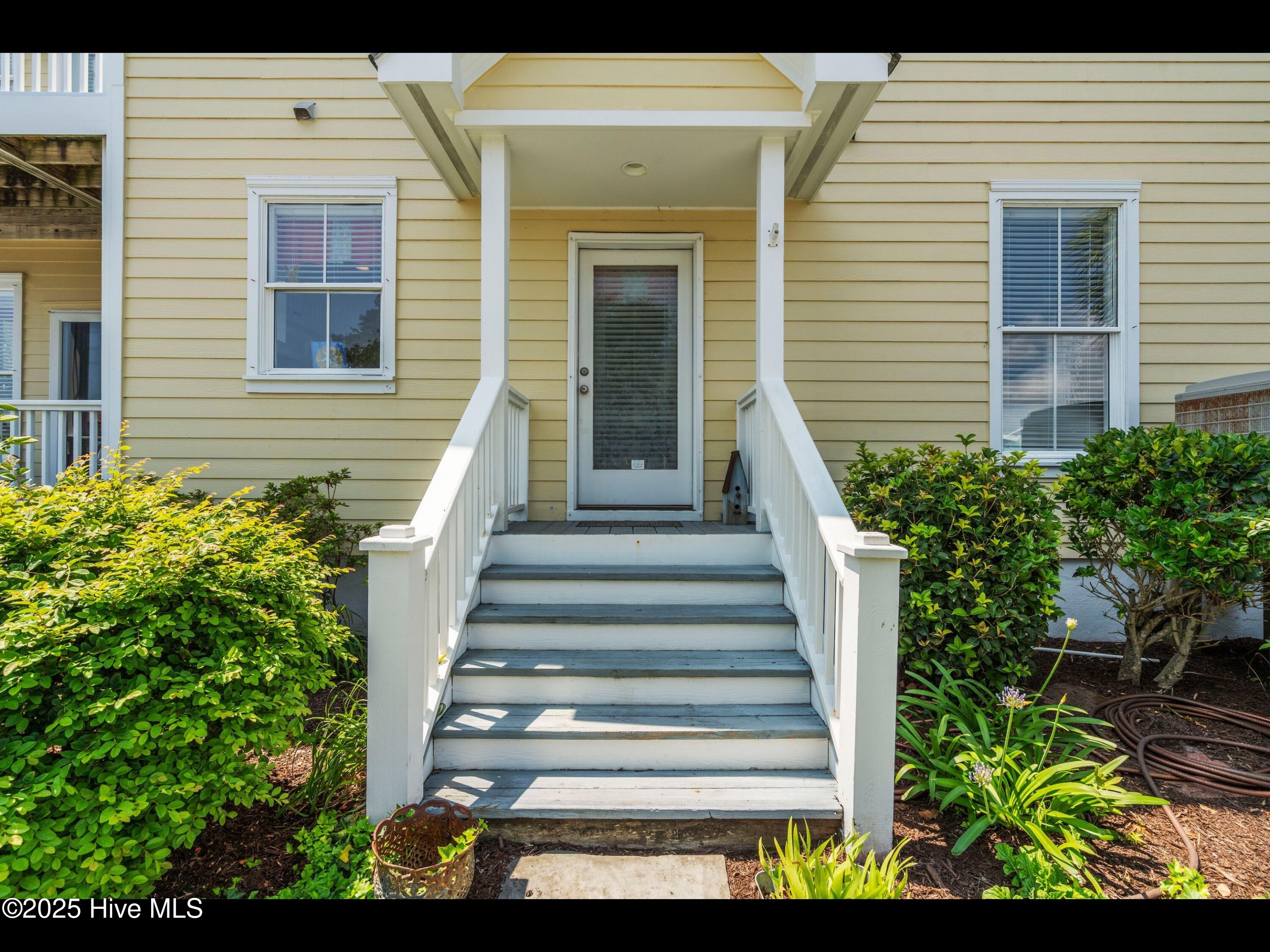 100511839 | Photo 22