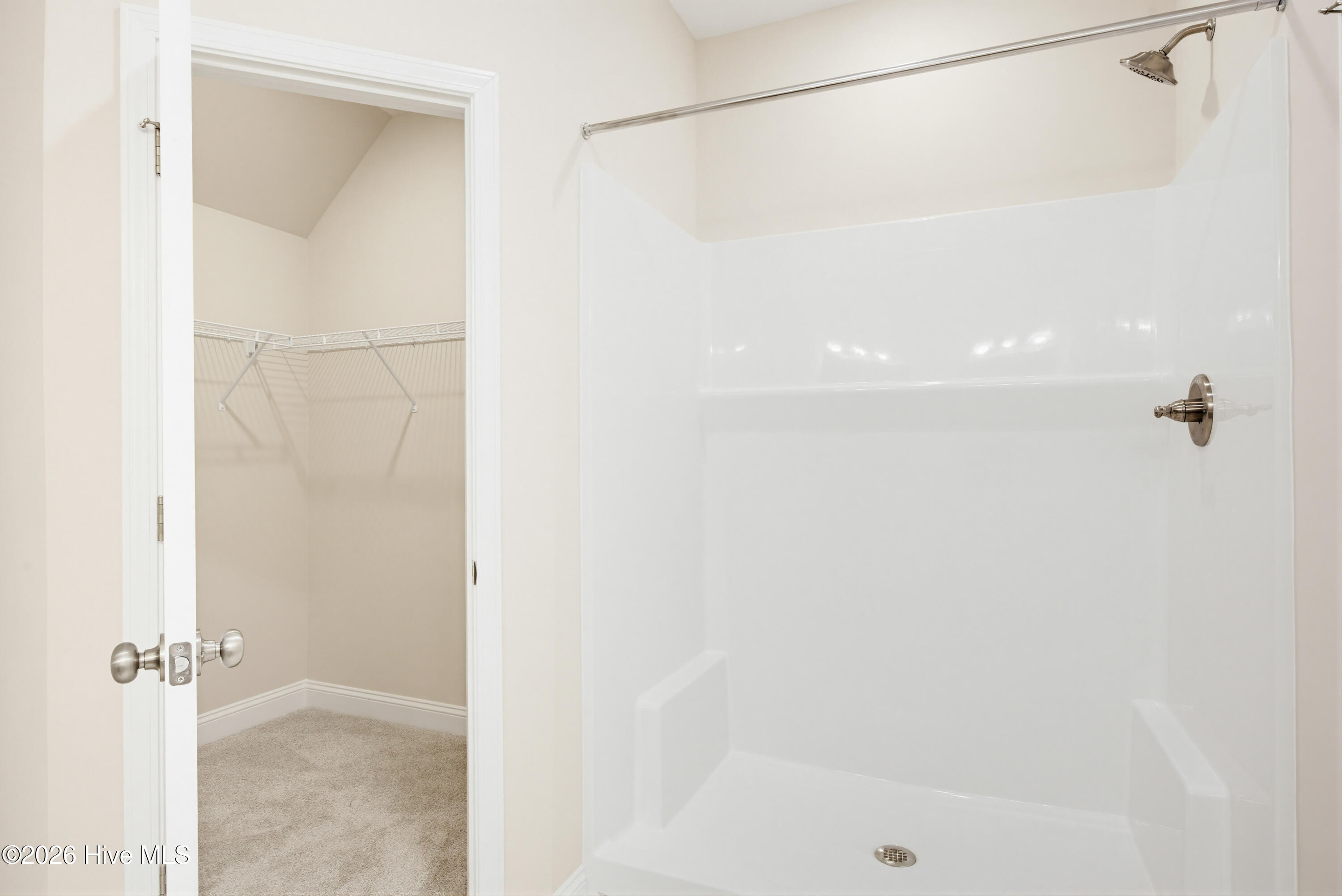 100567611 | Photo 14