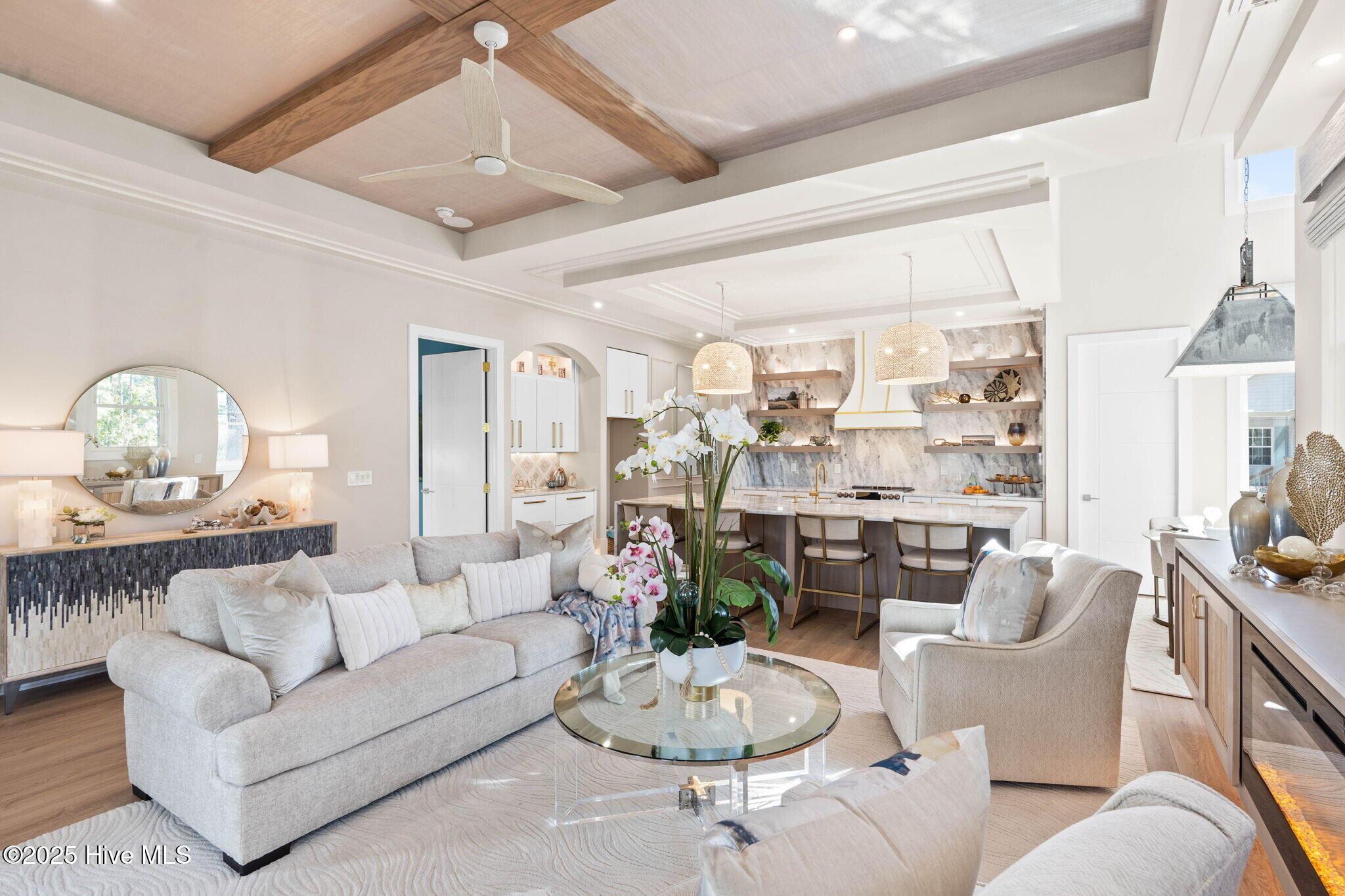 100516902 | Photo 10