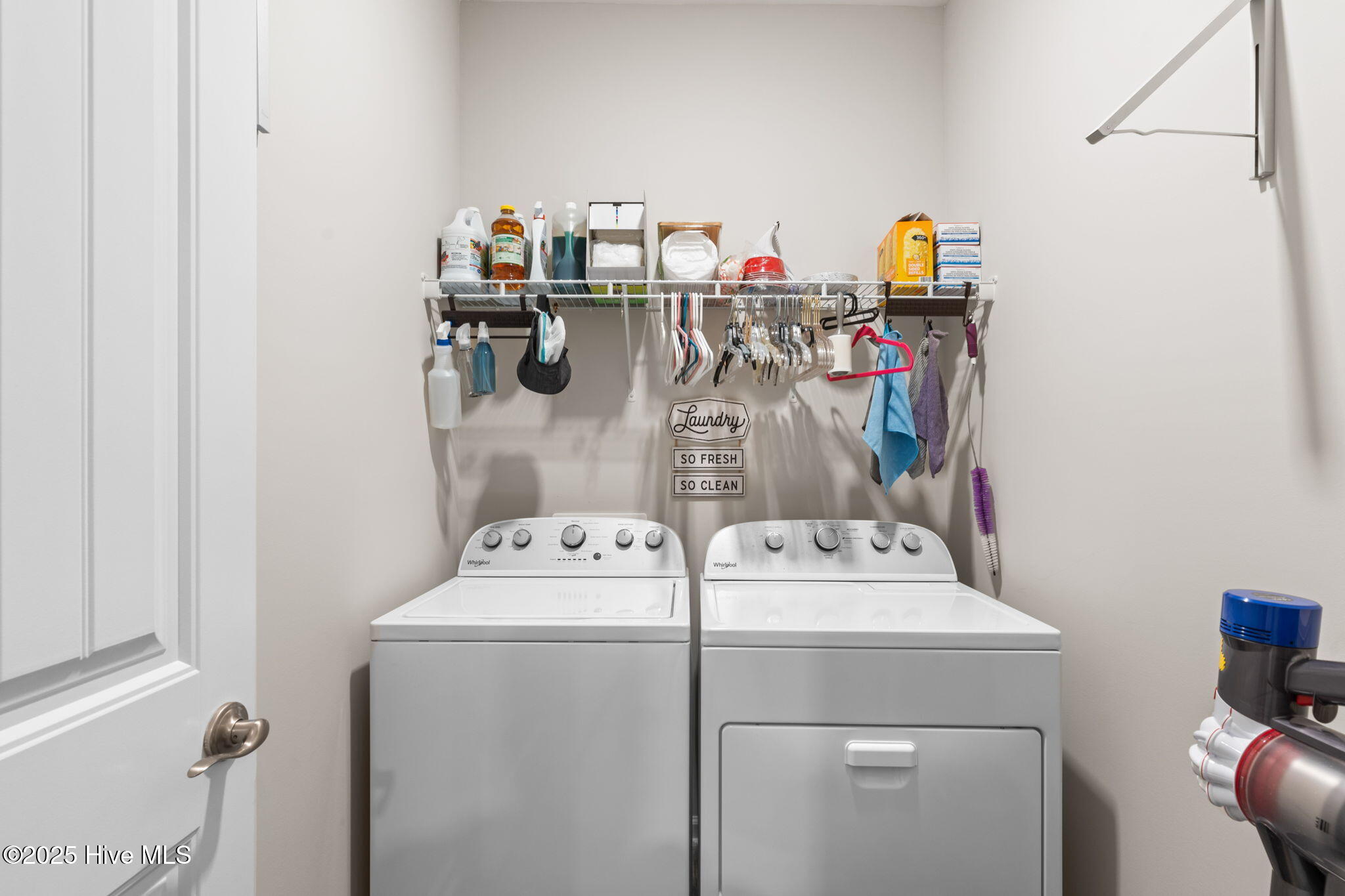 100535232 | Photo 36