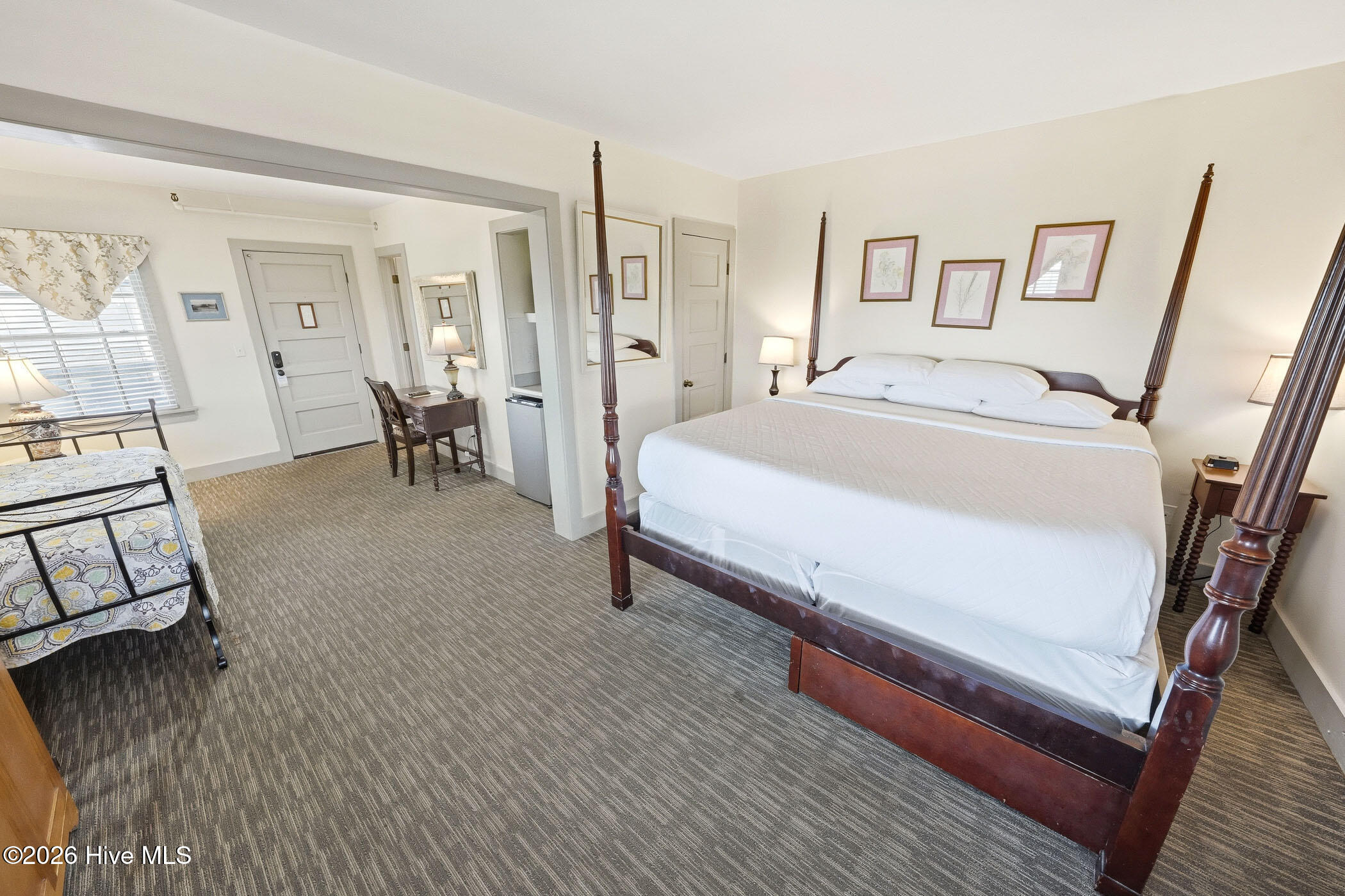 6715 S Croatan Highway, Nags Head, NC, 27959