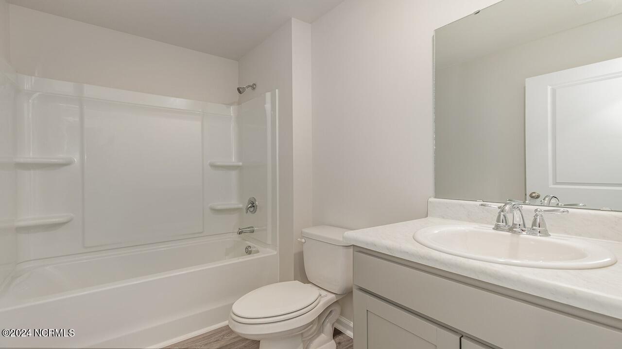 100532984 | Photo 10