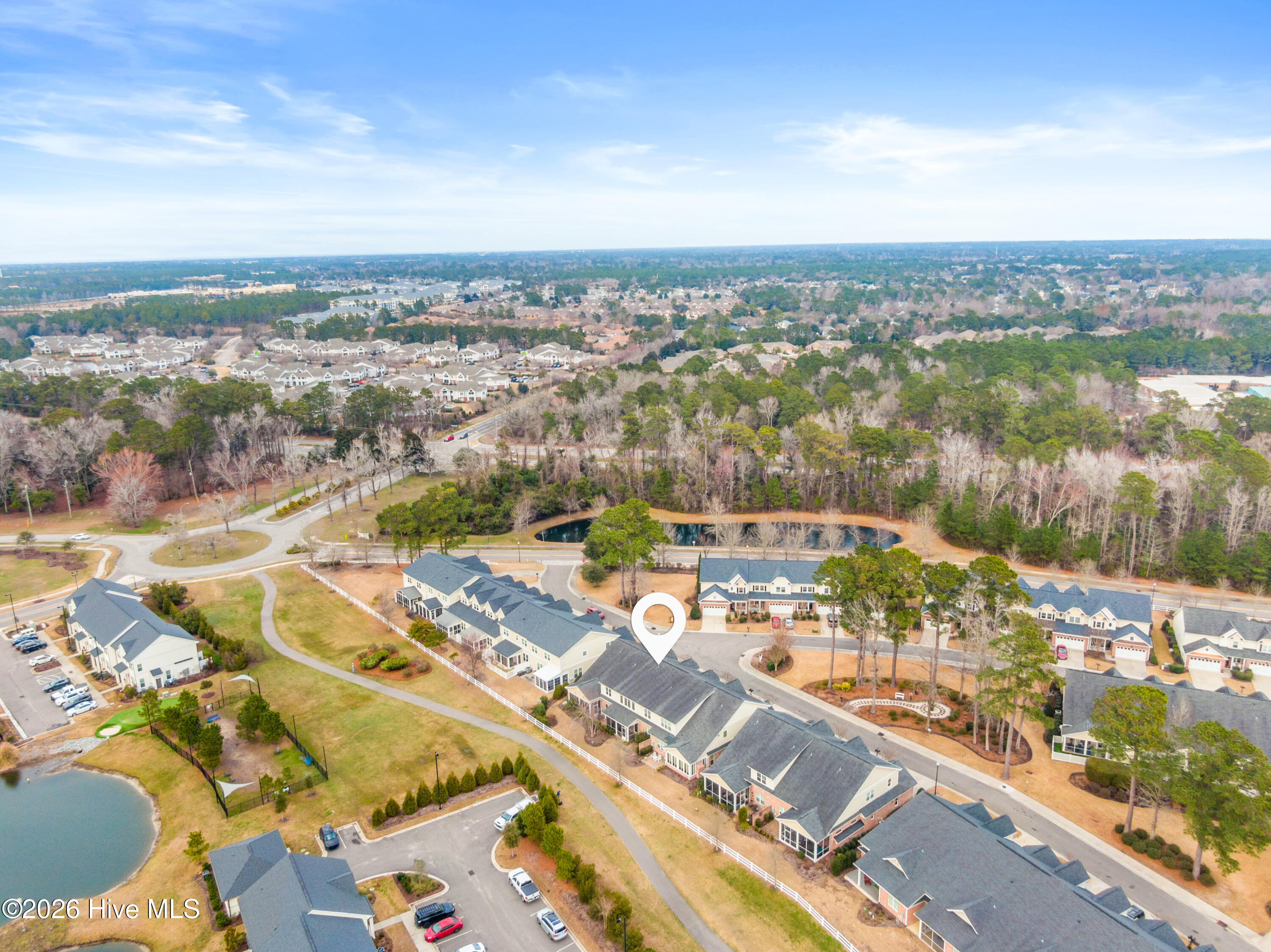 100565451 | Photo 32