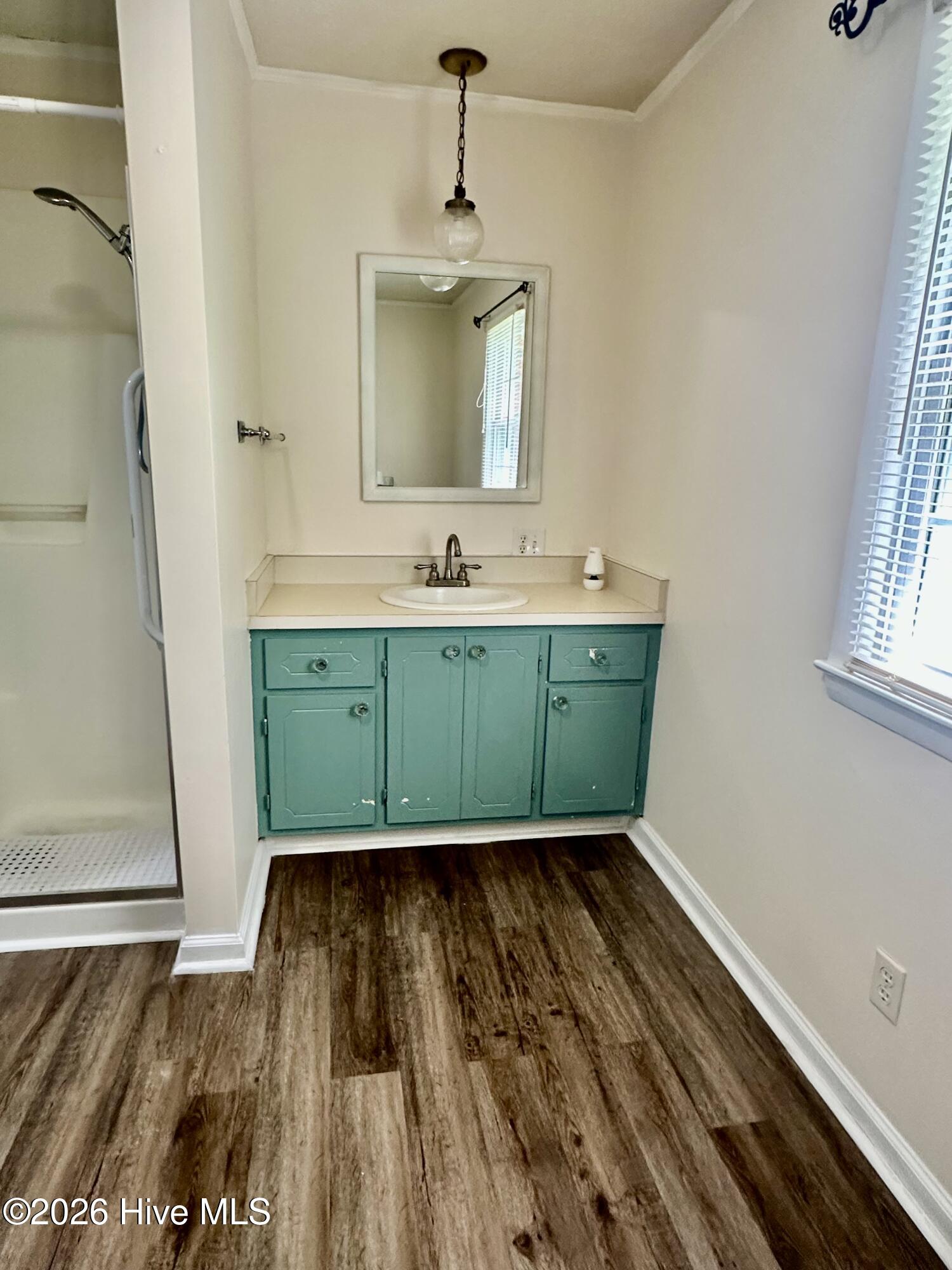 100565542 | Photo 22