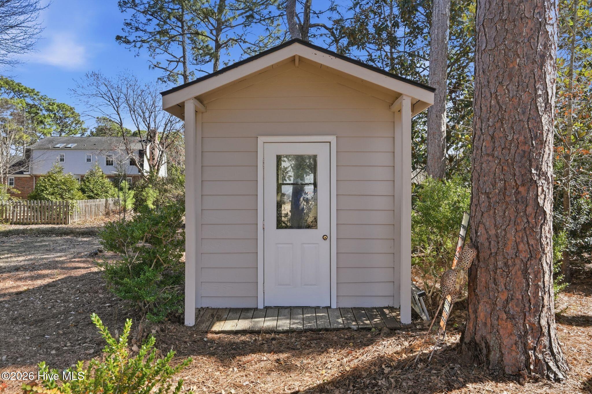 100556511 | Photo 70