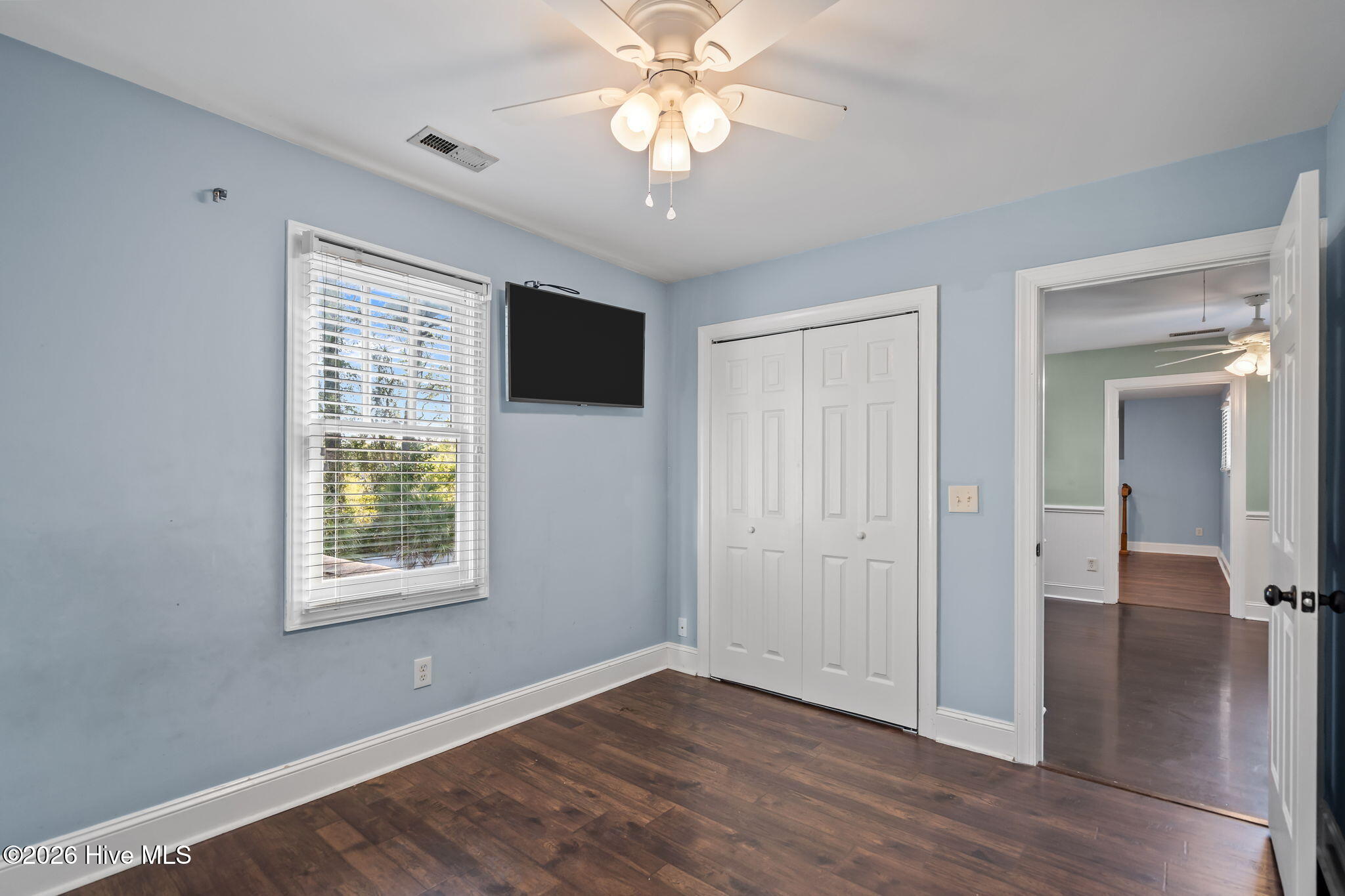 100565239 | Photo 41